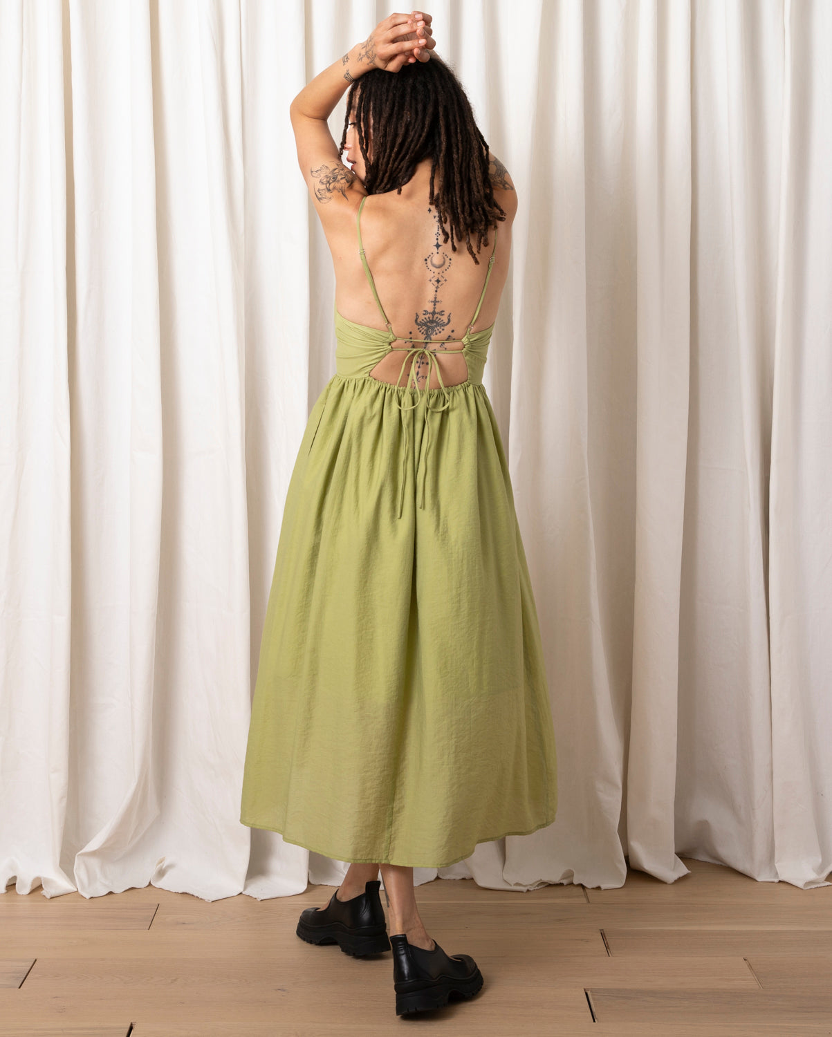 SAMPLE - TIE BACK MIDI DRESS - BLACK SEERSUCKER