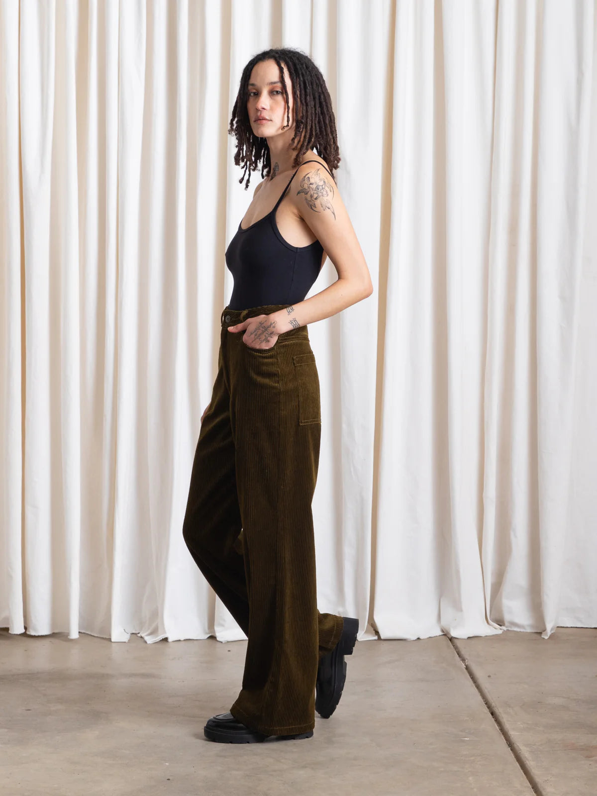 SAMPLE - FITTED PANT - NAVY CORDUROY