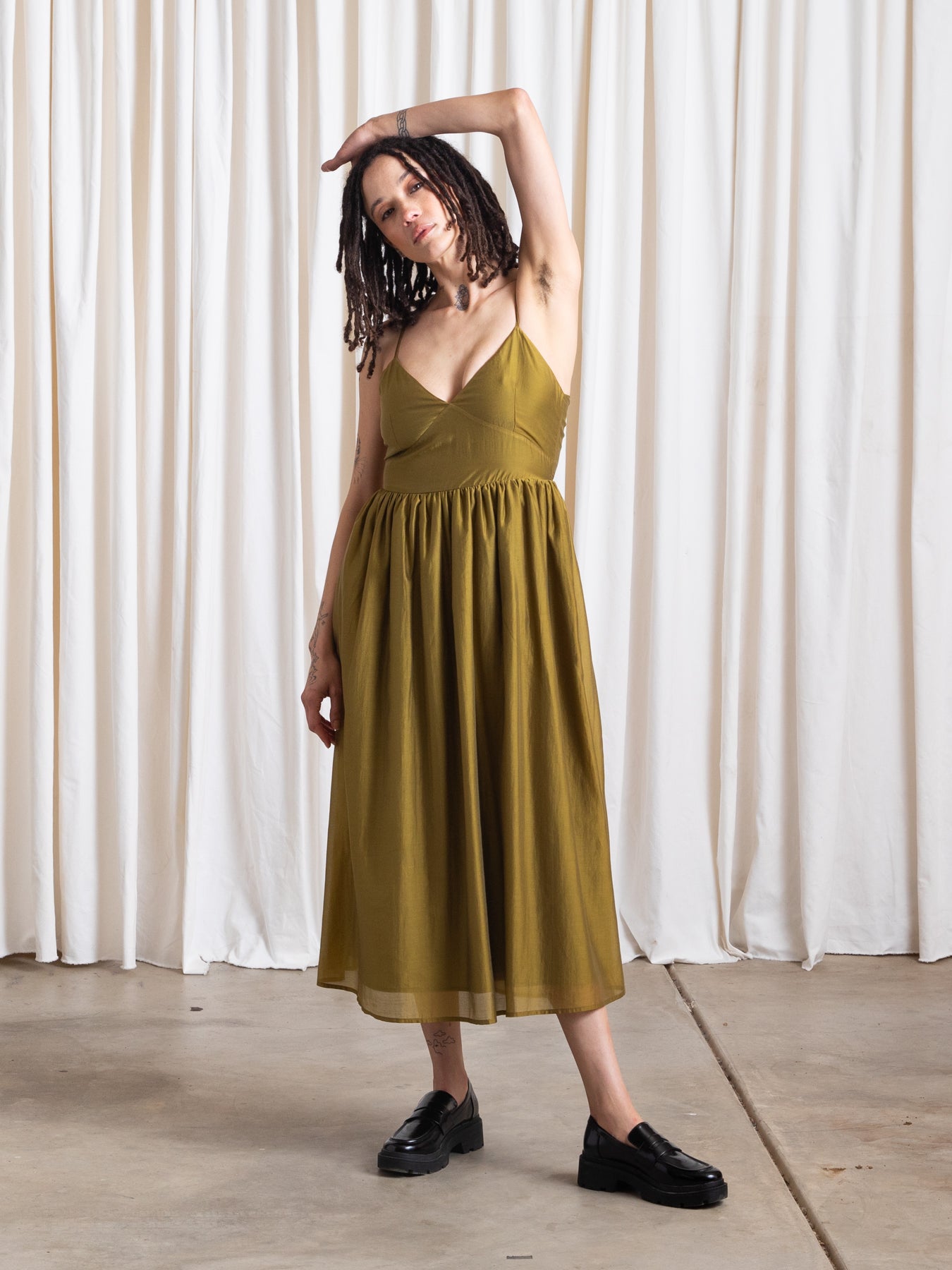 SAMPLE - TIE BACK MIDI DRESS - EMERALD GREEN