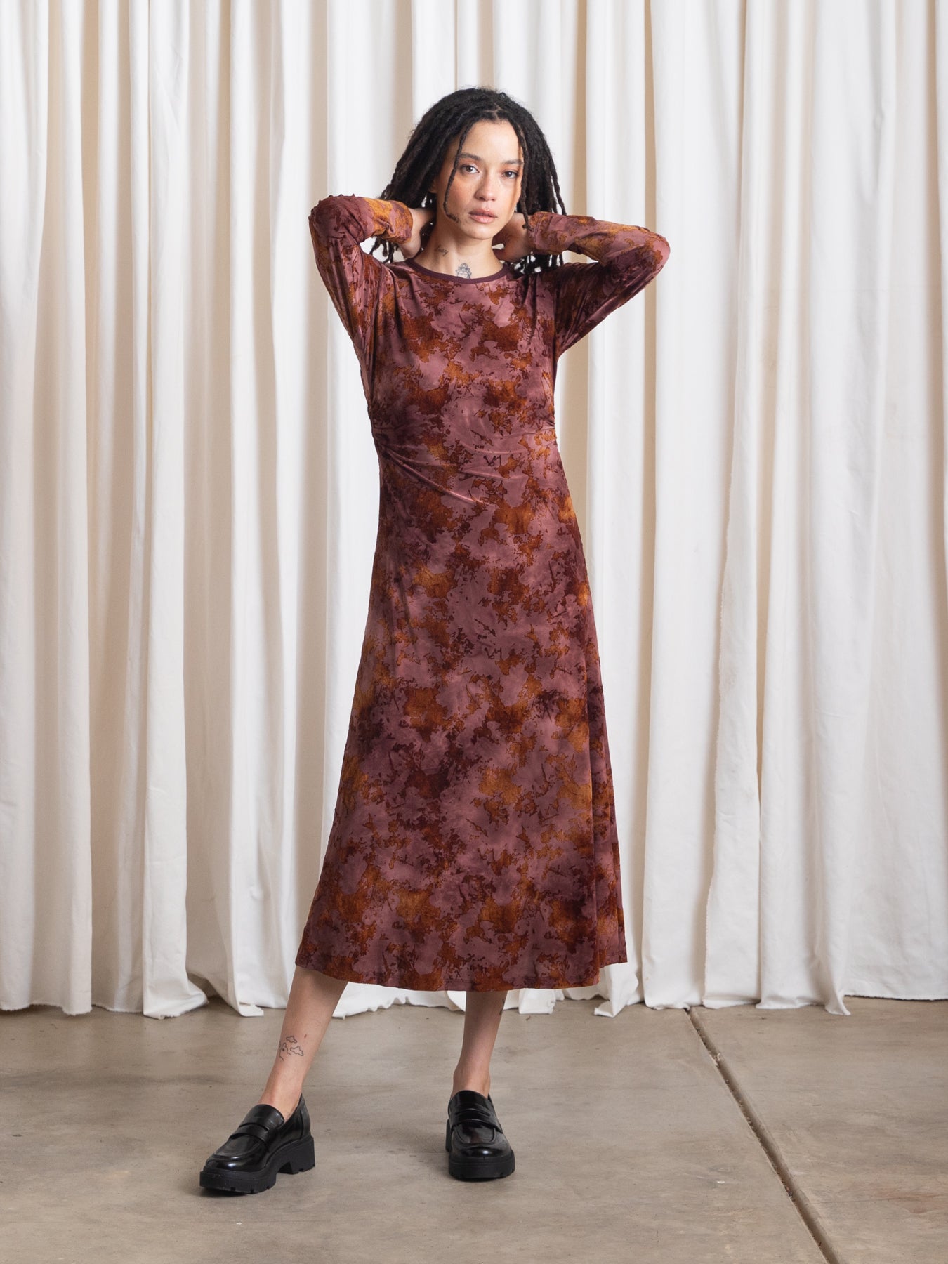 SAMPLE - FITTED LS DRESS - BLACK CHECK