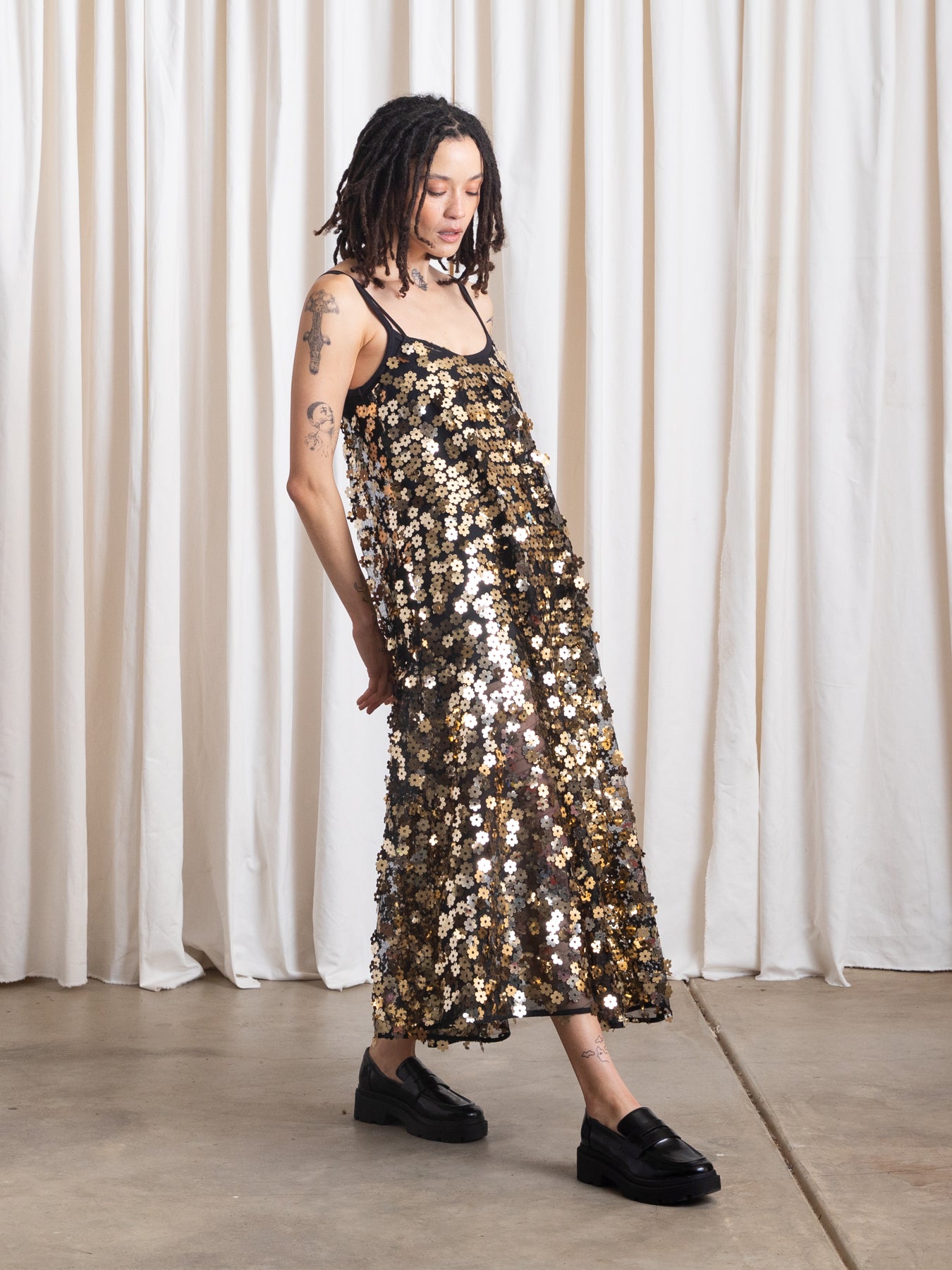 FULL HEM DRESS - BLACK FLOWER SEQUINS