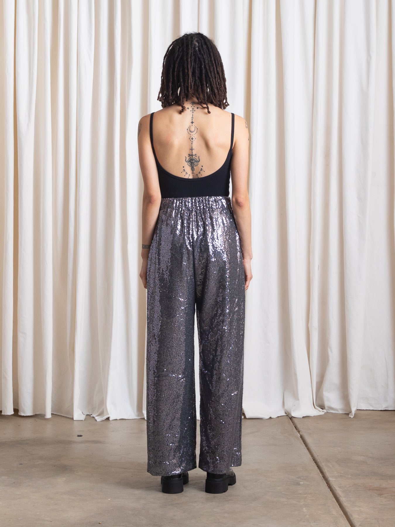 STRAIGHT LEG ELASTIC PANT - DARK SILVER SEQUINS