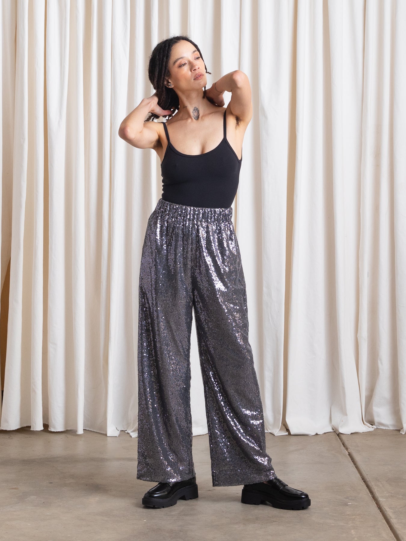 STRAIGHT LEG ELASTIC PANT - DARK SILVER SEQUINS