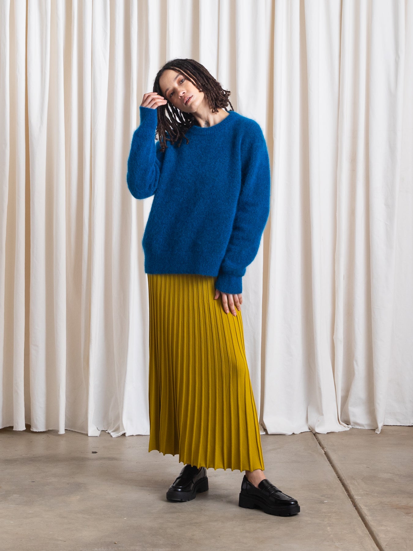 OVERSIZED MOHAIR PULLOVER - ELECTRIC TEAL