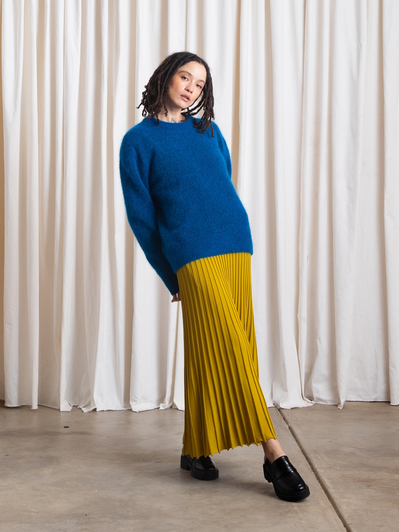 OVERSIZED MOHAIR PULLOVER - ELECTRIC TEAL