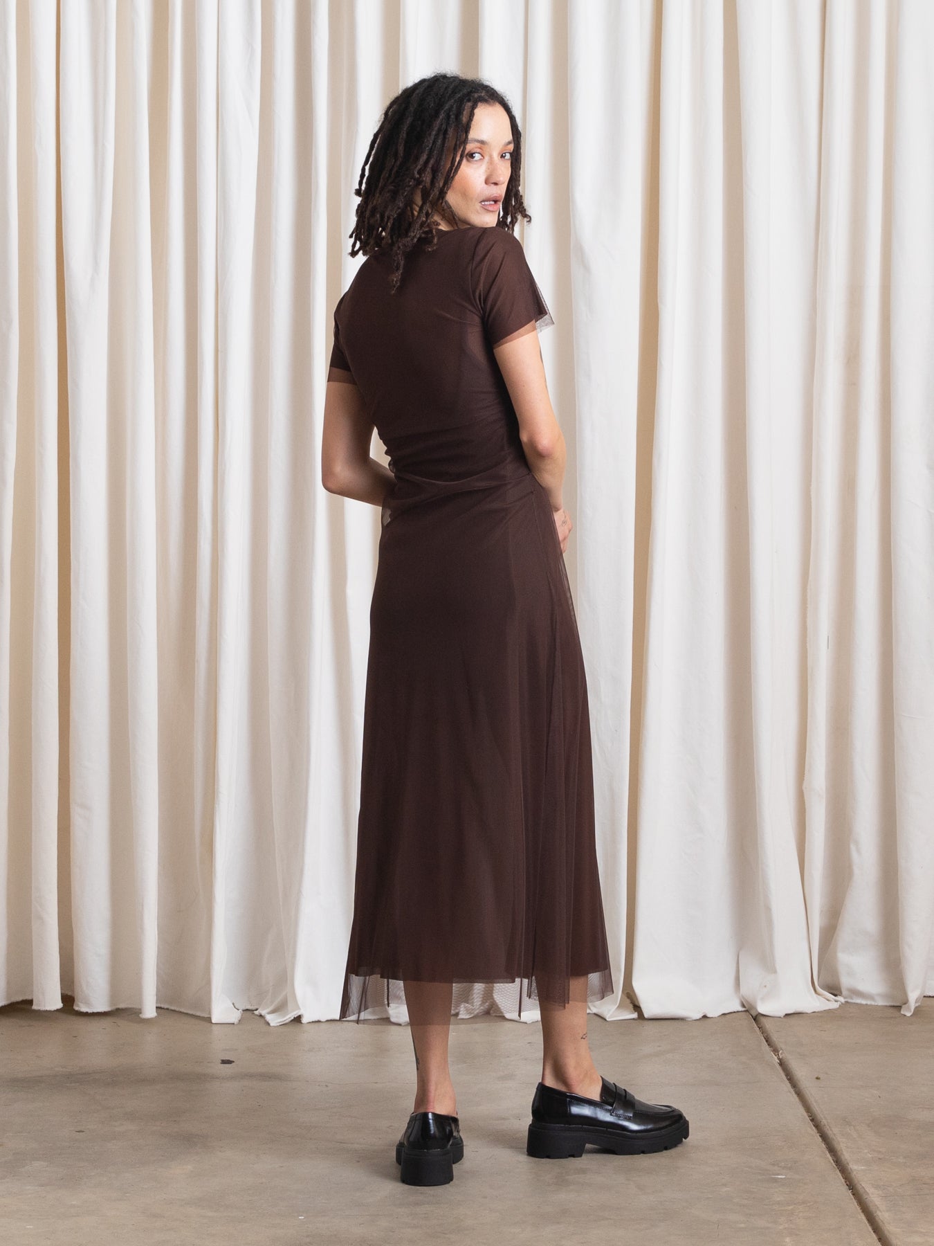 FITTED T-SHIRT DRESS - BLACK