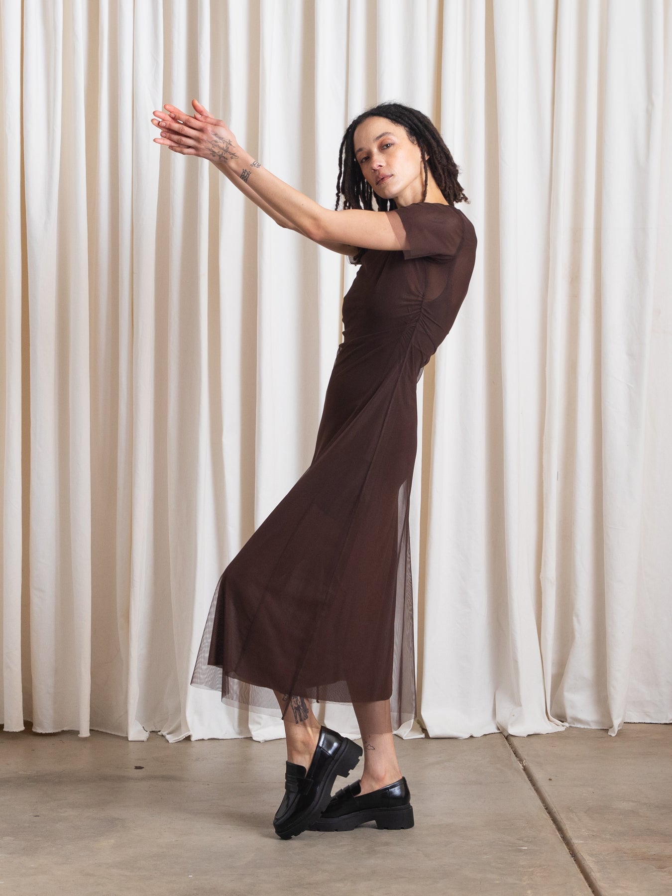 FITTED T-SHIRT DRESS - BLACK