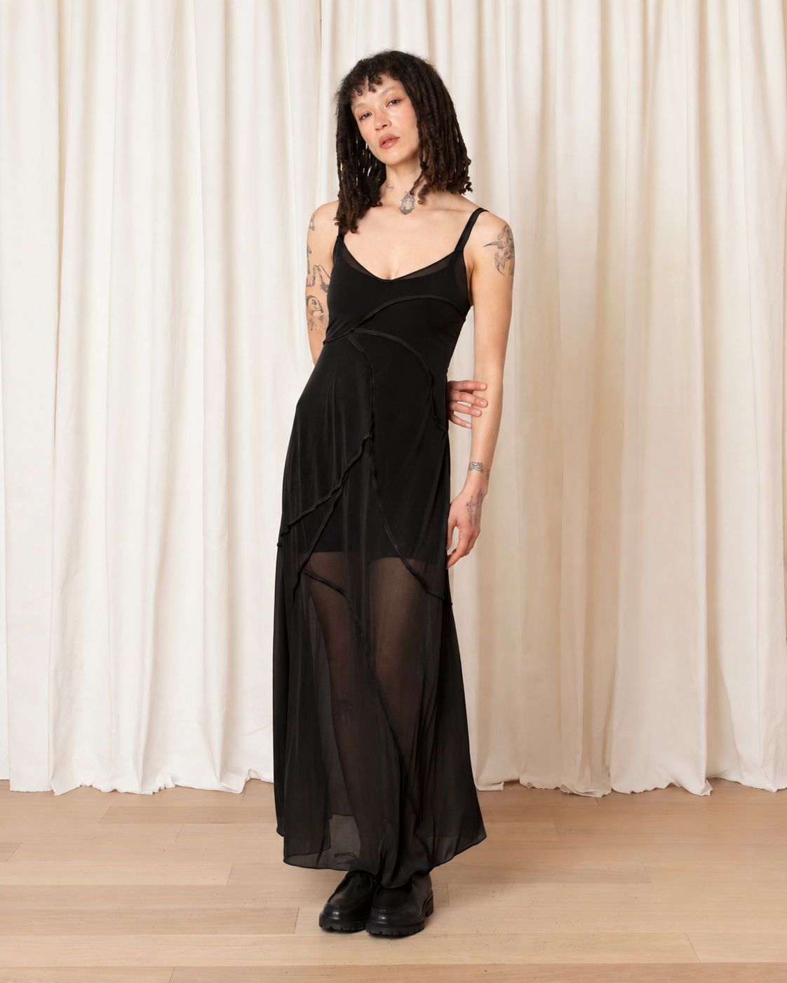 OPEN SEAMED DRESS - BLACK