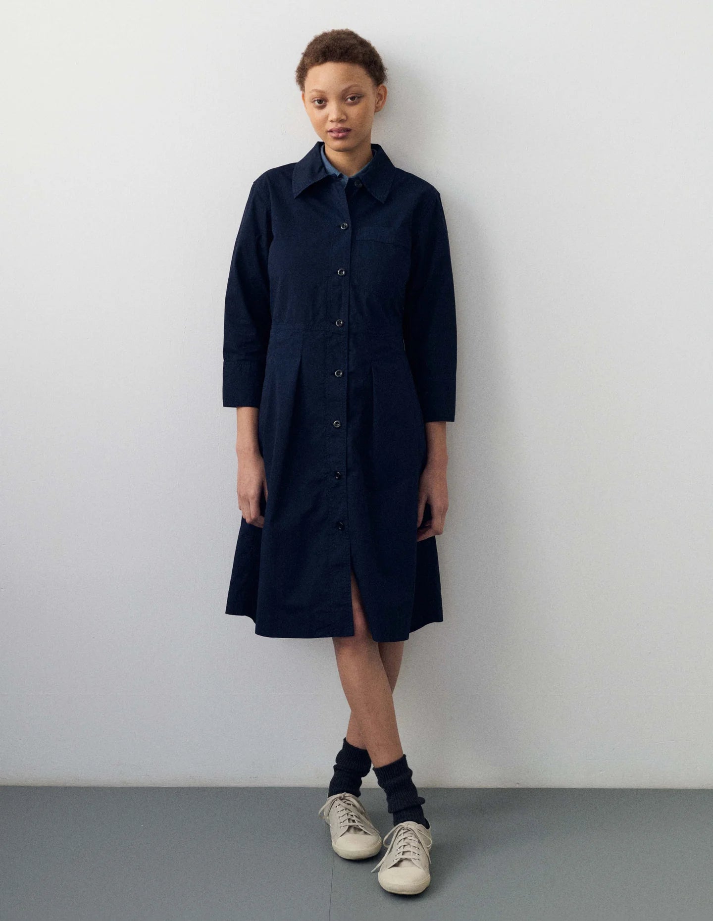PLEATED SHIRT DRESS - DRY COTTON TWILL - MIDNIGHT