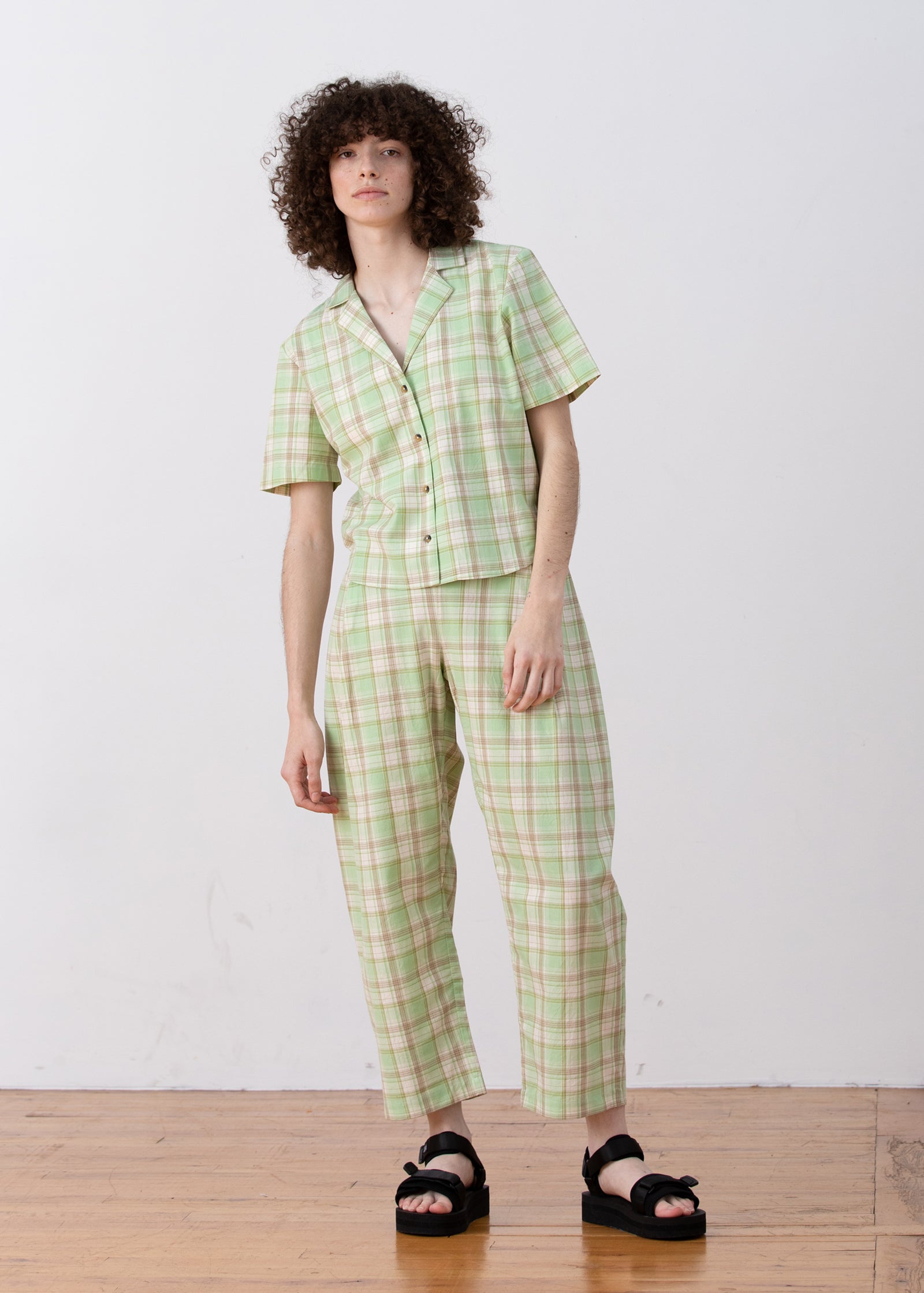 NOTCH COLLAR TOP - LIME PLAID