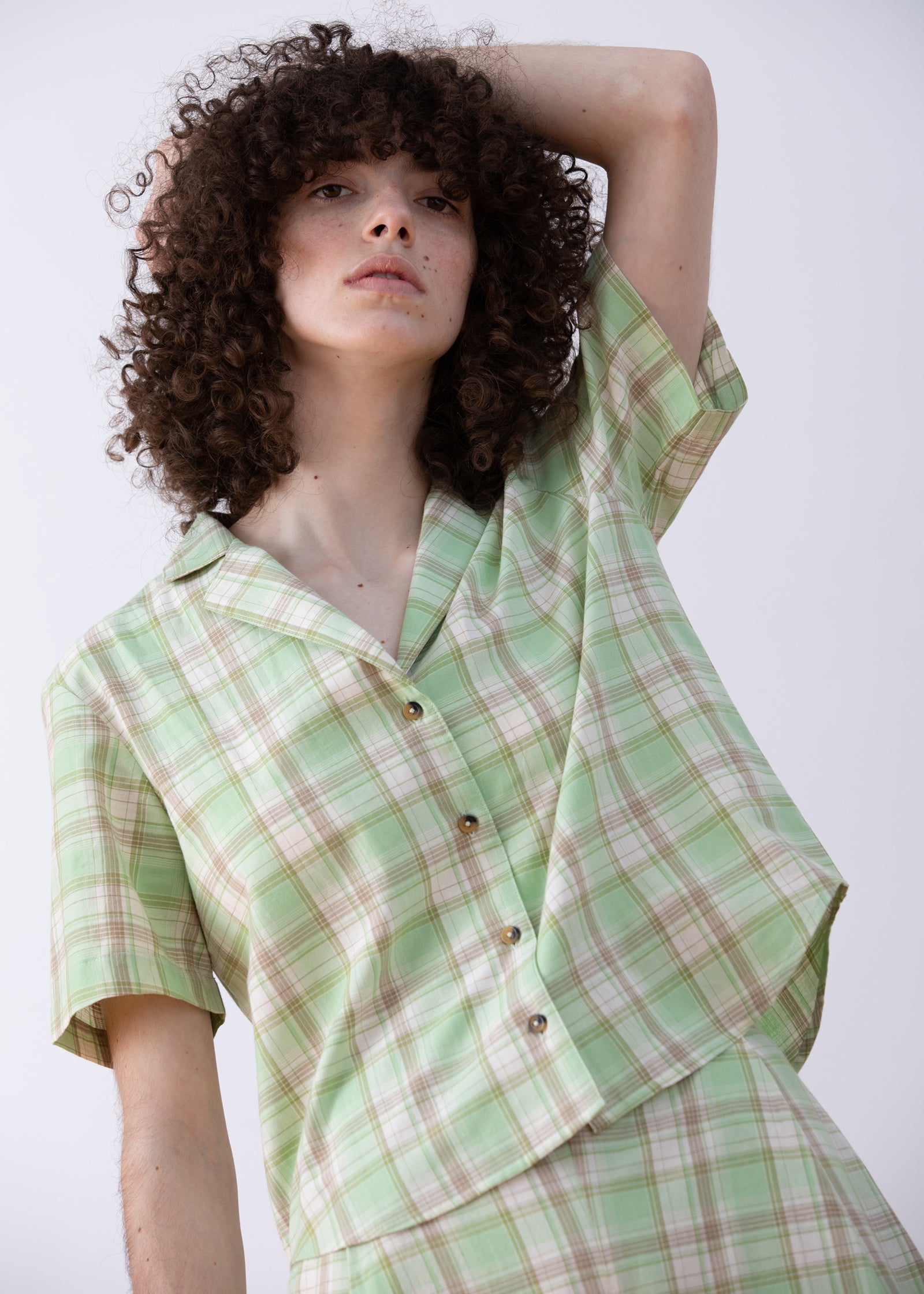 NOTCH COLLAR TOP - LIME PLAID