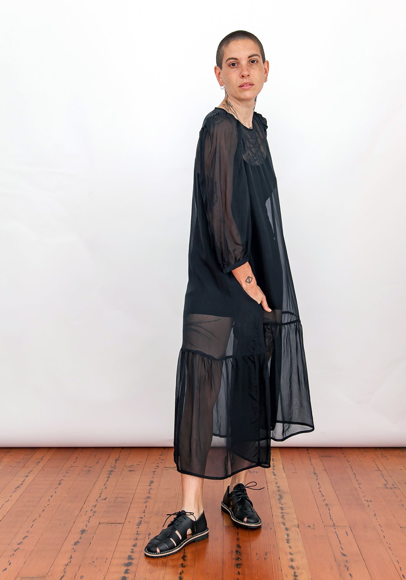 SAMPLE - PEASANT DRESS - BLACK