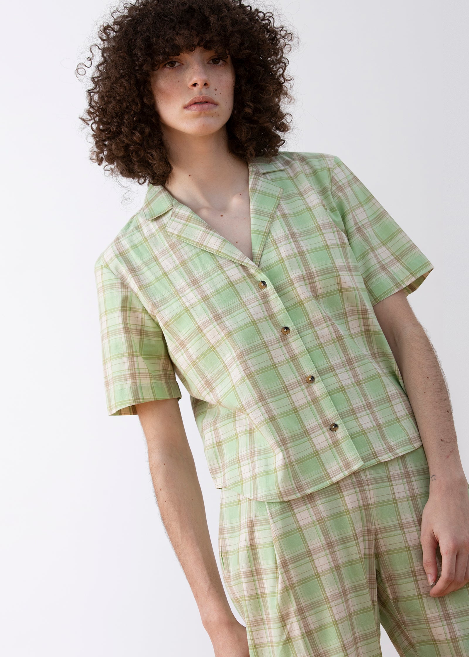 NOTCH COLLAR TOP - LIME PLAID