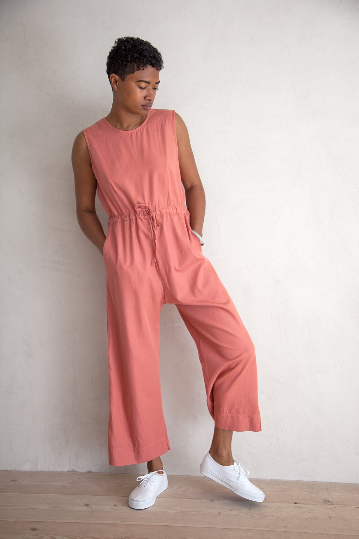 SAMPLE - COTTONCREW NECK SLIT-BACK JUMPER - SALMON