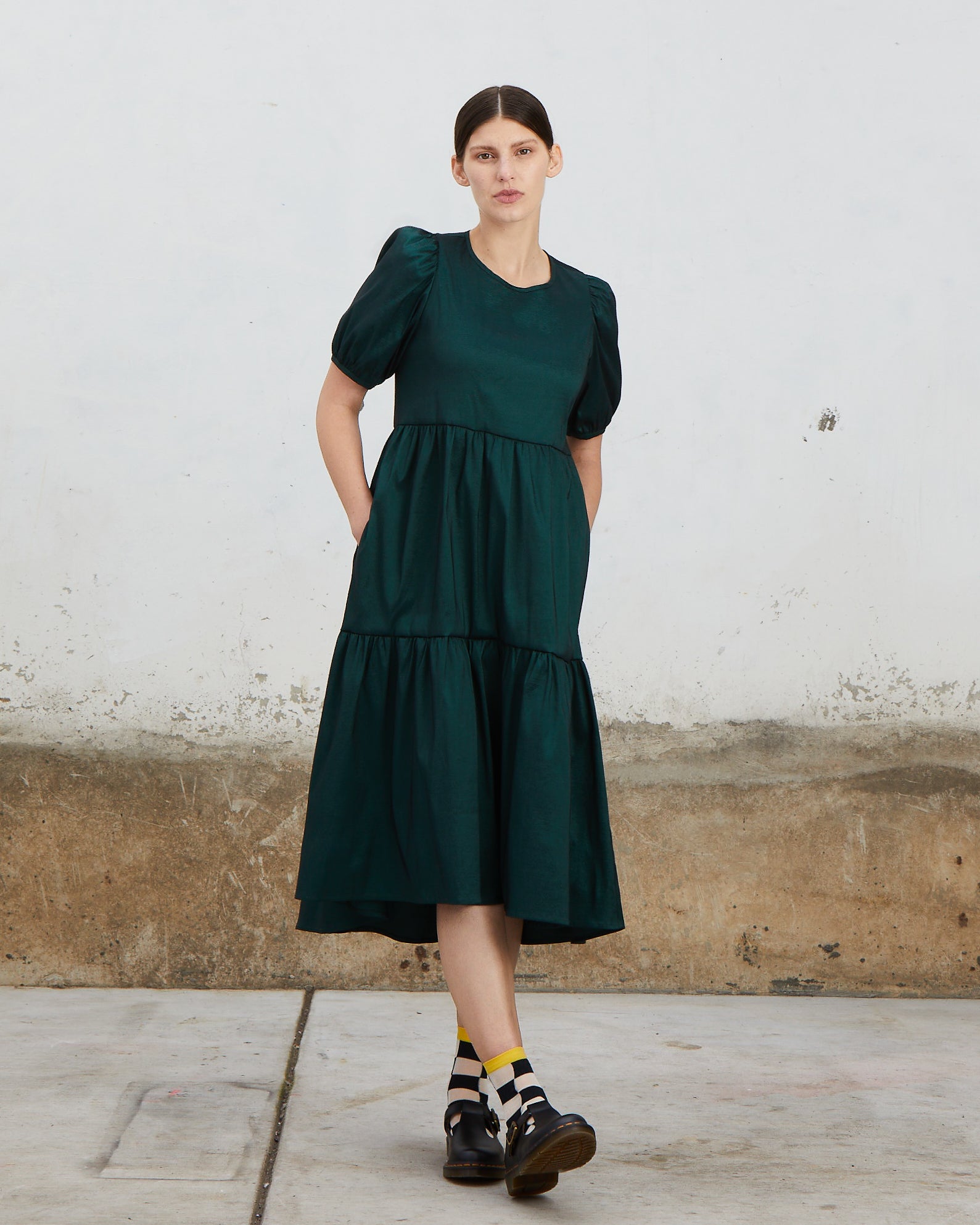 SAMPLE - STRETCH RUFFLE DRESS - BLACK