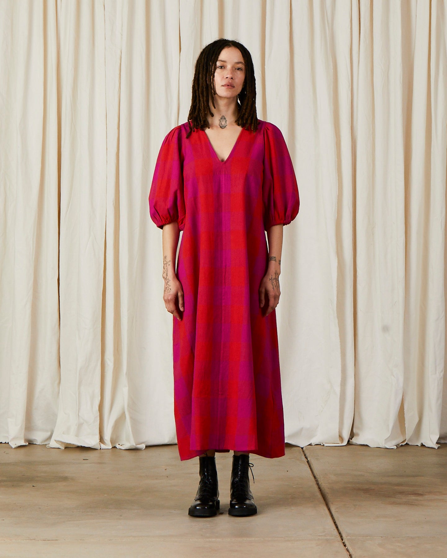 DOUBLE V-NECK MAXI DRESS - POPPY/PINK PLAID