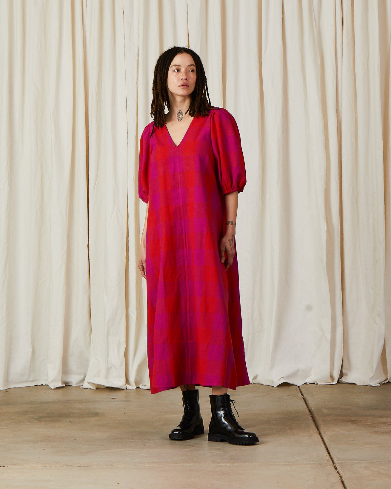 DOUBLE V-NECK MAXI DRESS - POPPY/PINK PLAID