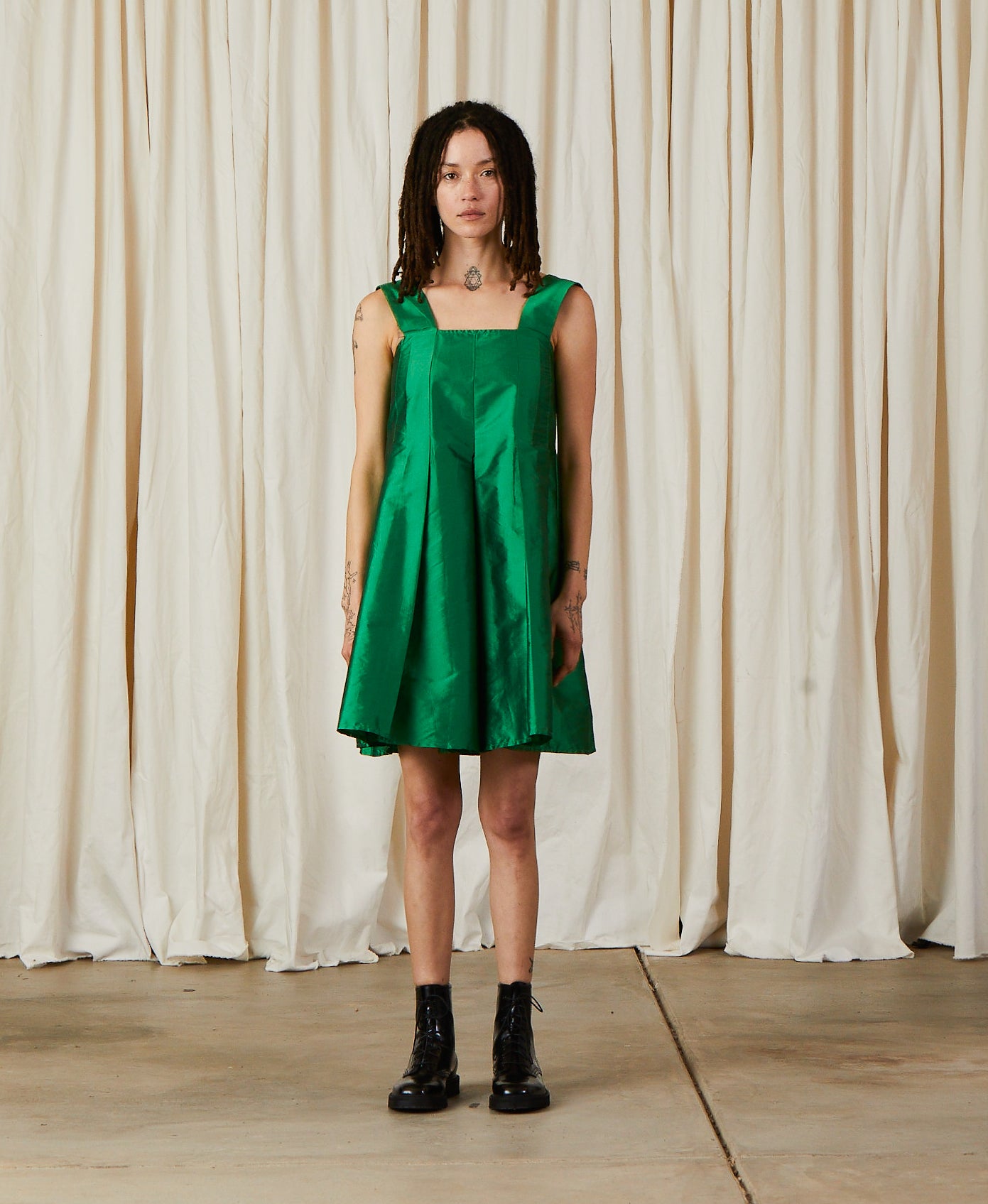 SAMPLE - PLEATED MINI DRESS - KELLY GREEN TAFFETA