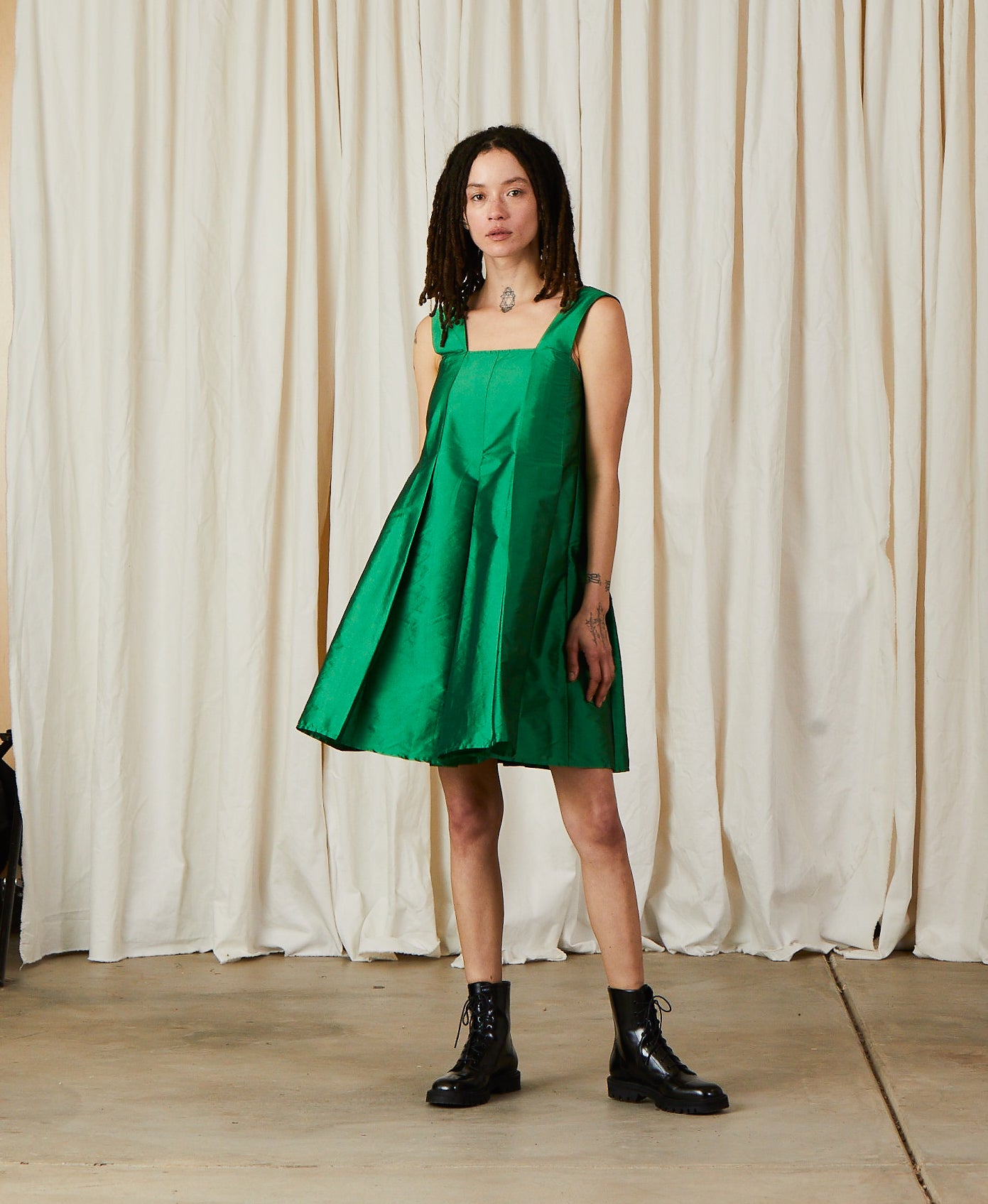 SAMPLE - PLEATED MINI DRESS - KELLY GREEN TAFFETA