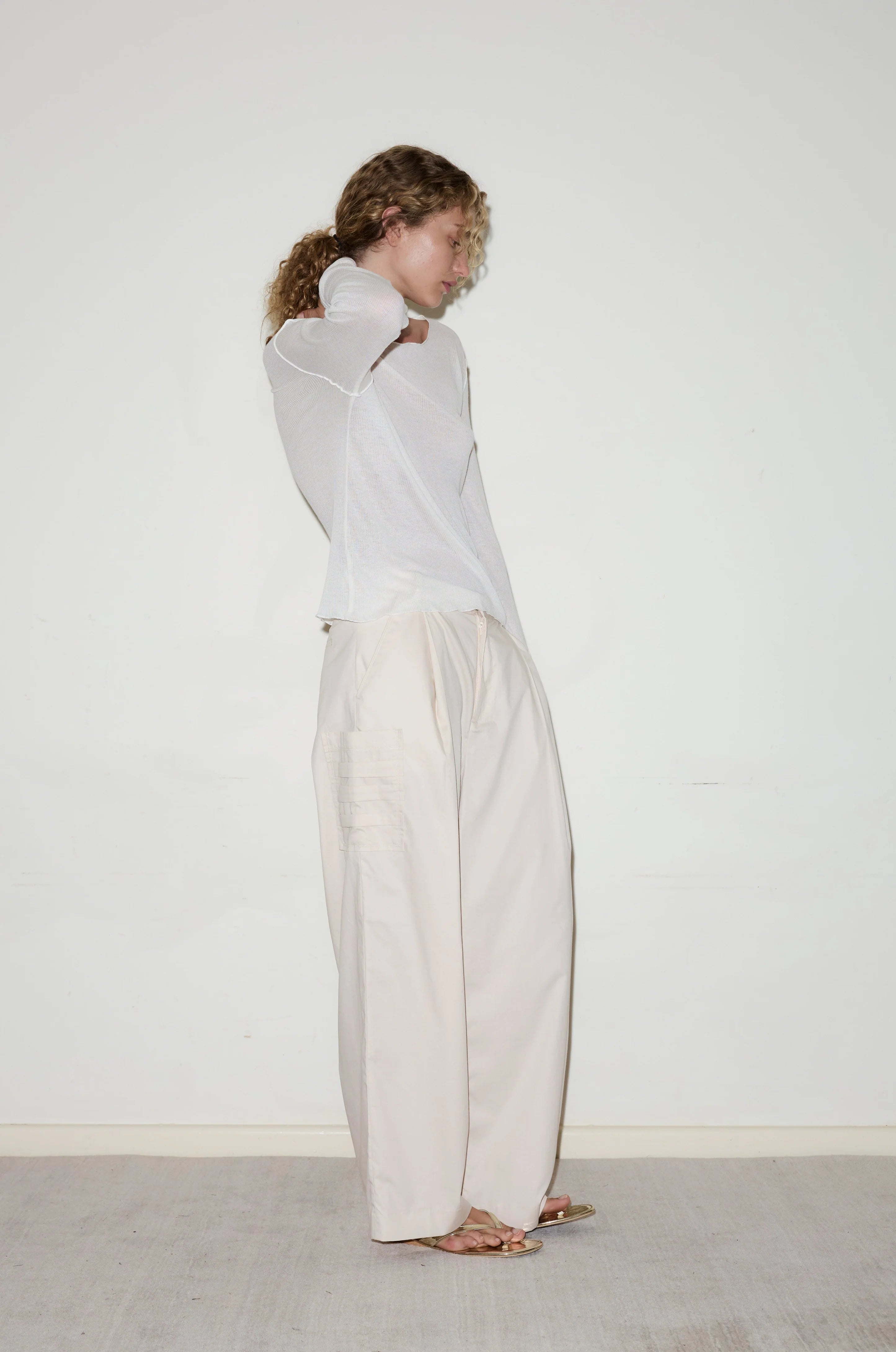 GATHERED POCKET PANT - OFF WHITE