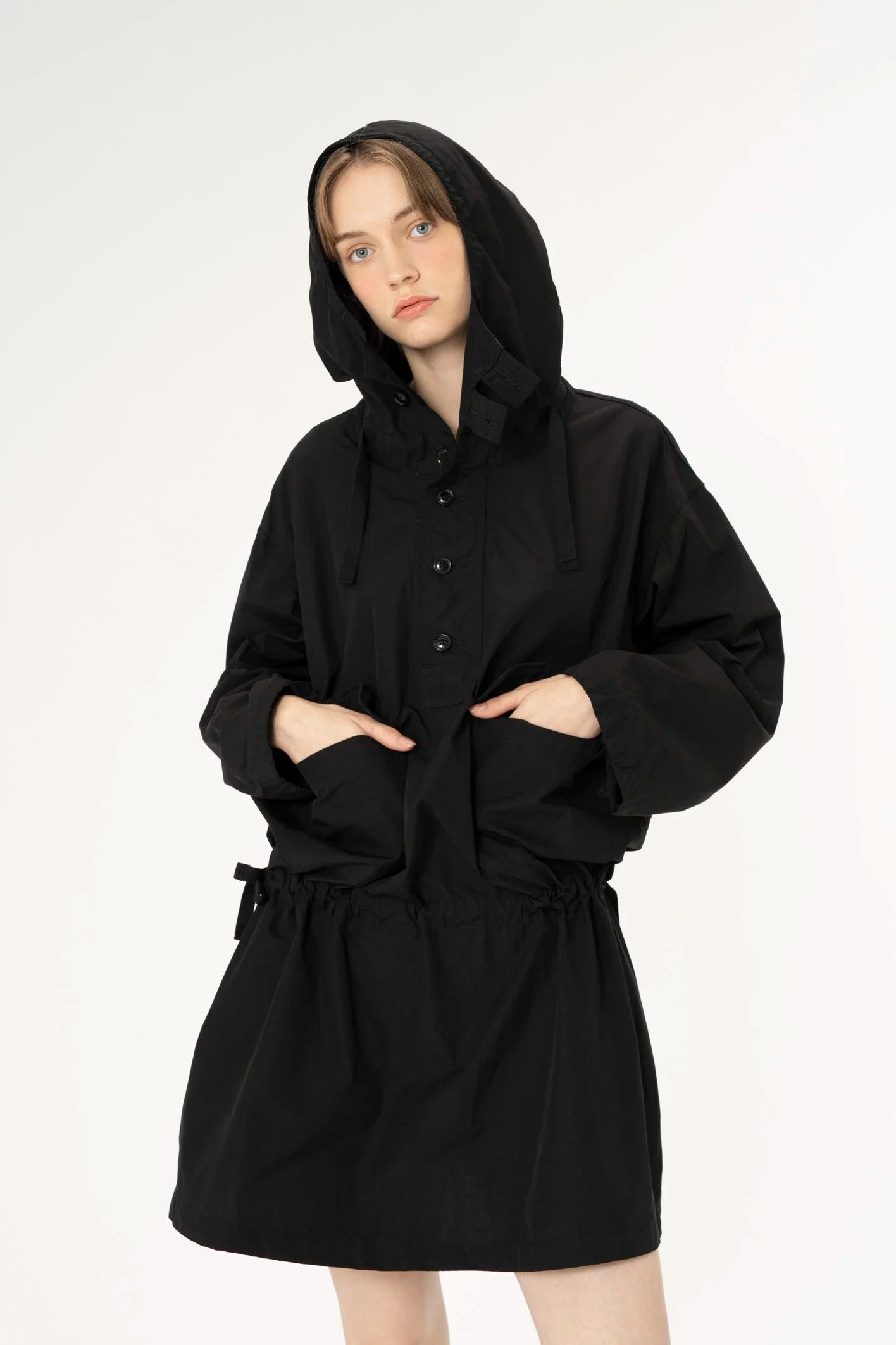 BINOCULAR DRESS - BLACK
