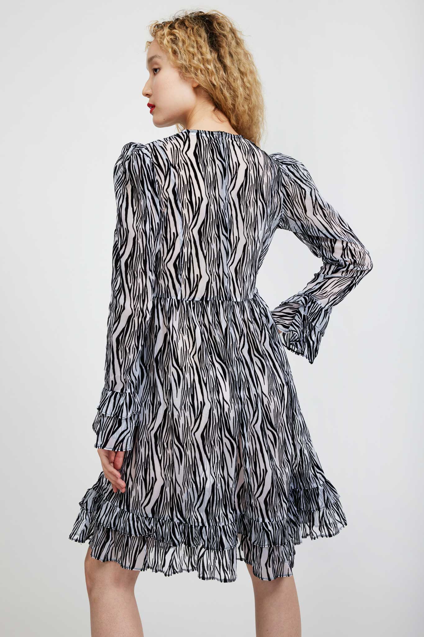 COLLARLESS PRAIRIE DRESS - FLOCKED ZEBRA