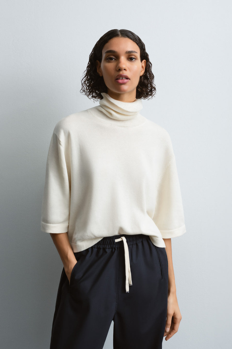 COTTON & CASHMERE TURTLENECK SWEATER - NATURAL