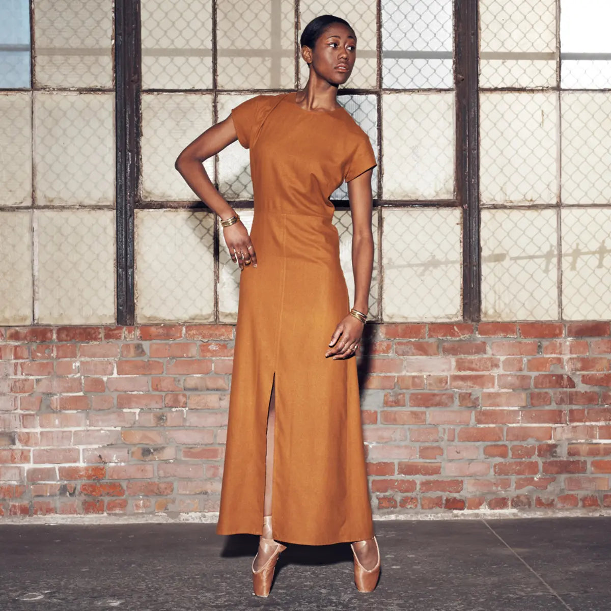 SAMPLE - CREW NECK MAXI DRESS - RUST