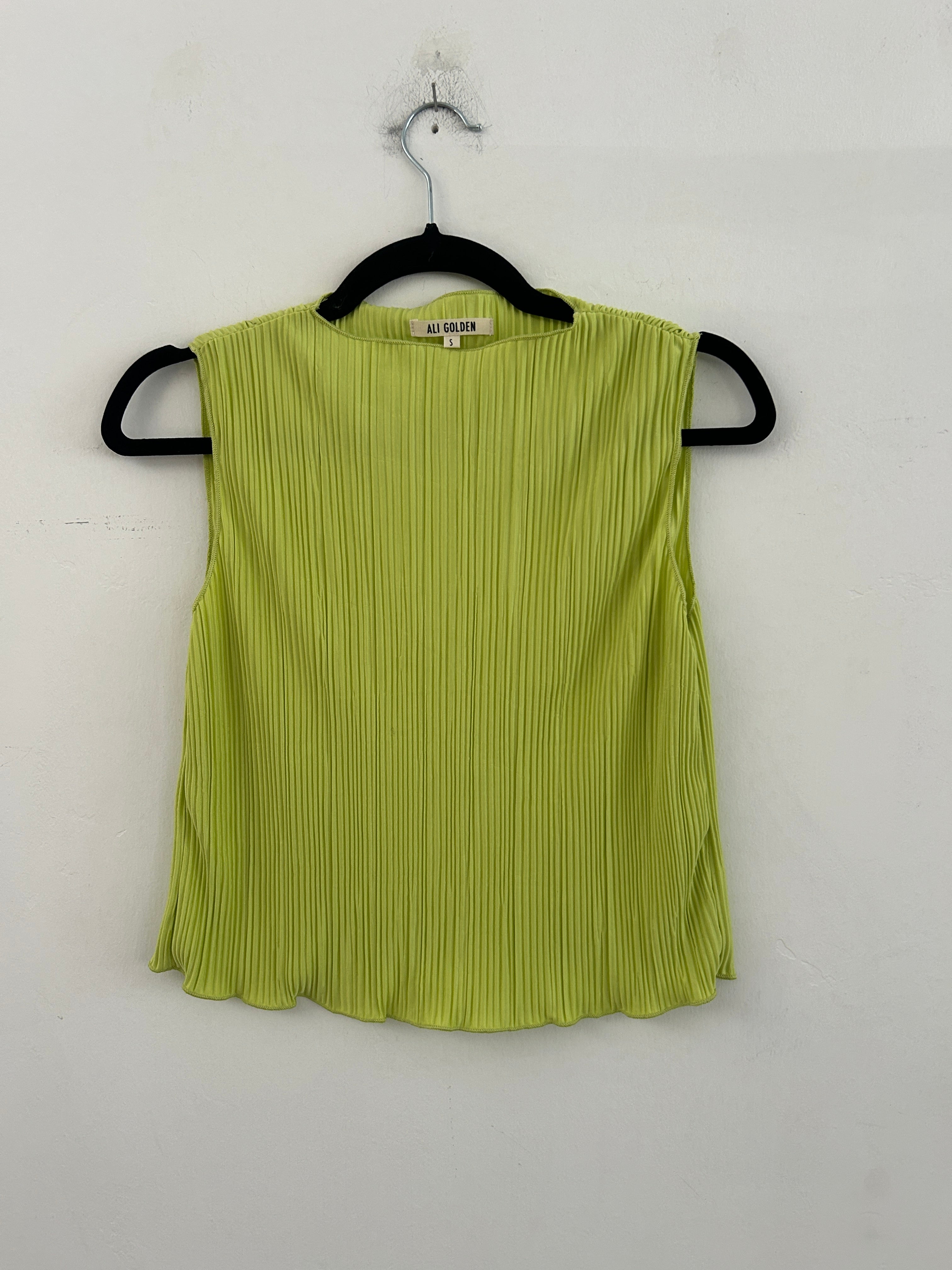 SAMPLE - PLEATED TANK - LIME