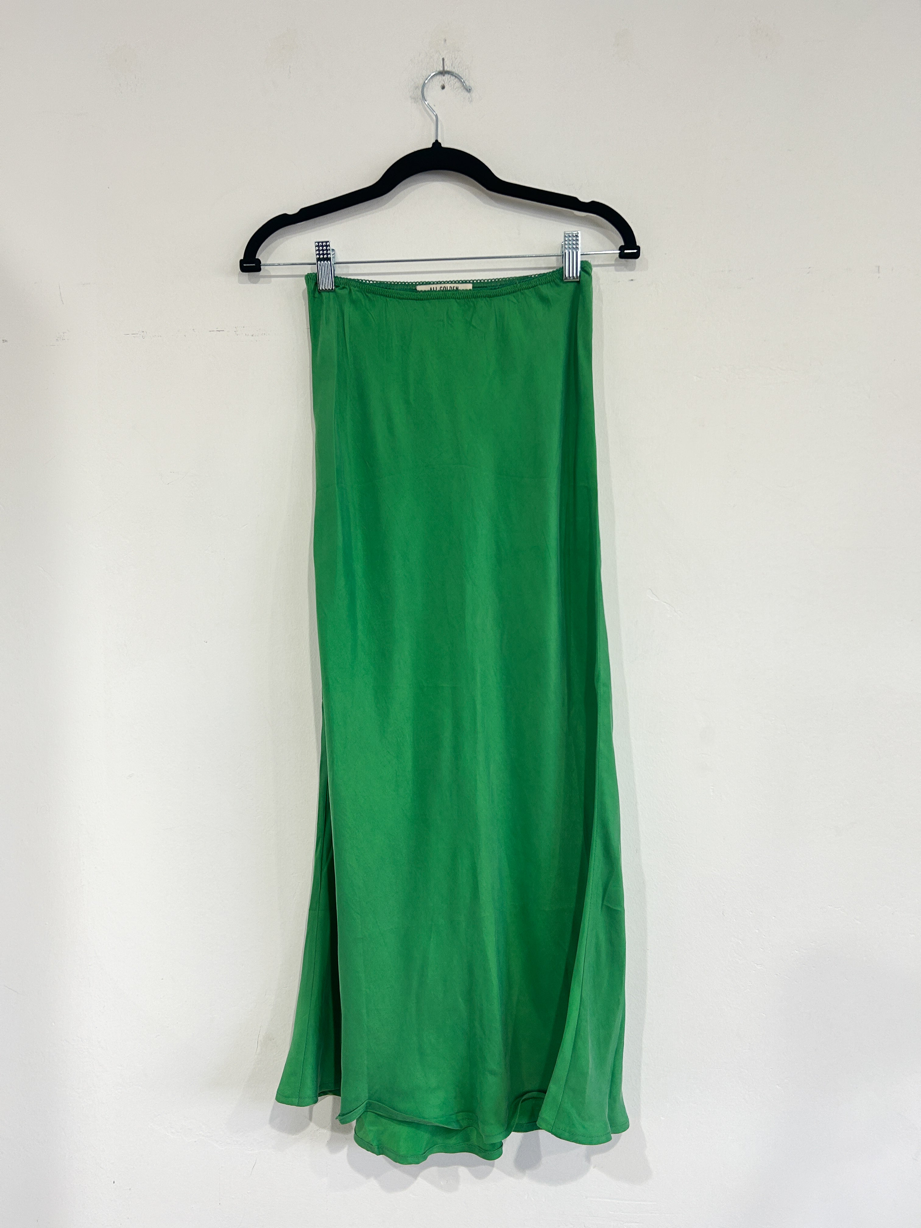 SAMPLE - SLIM MIDI SKIRT - GRASS GREEN