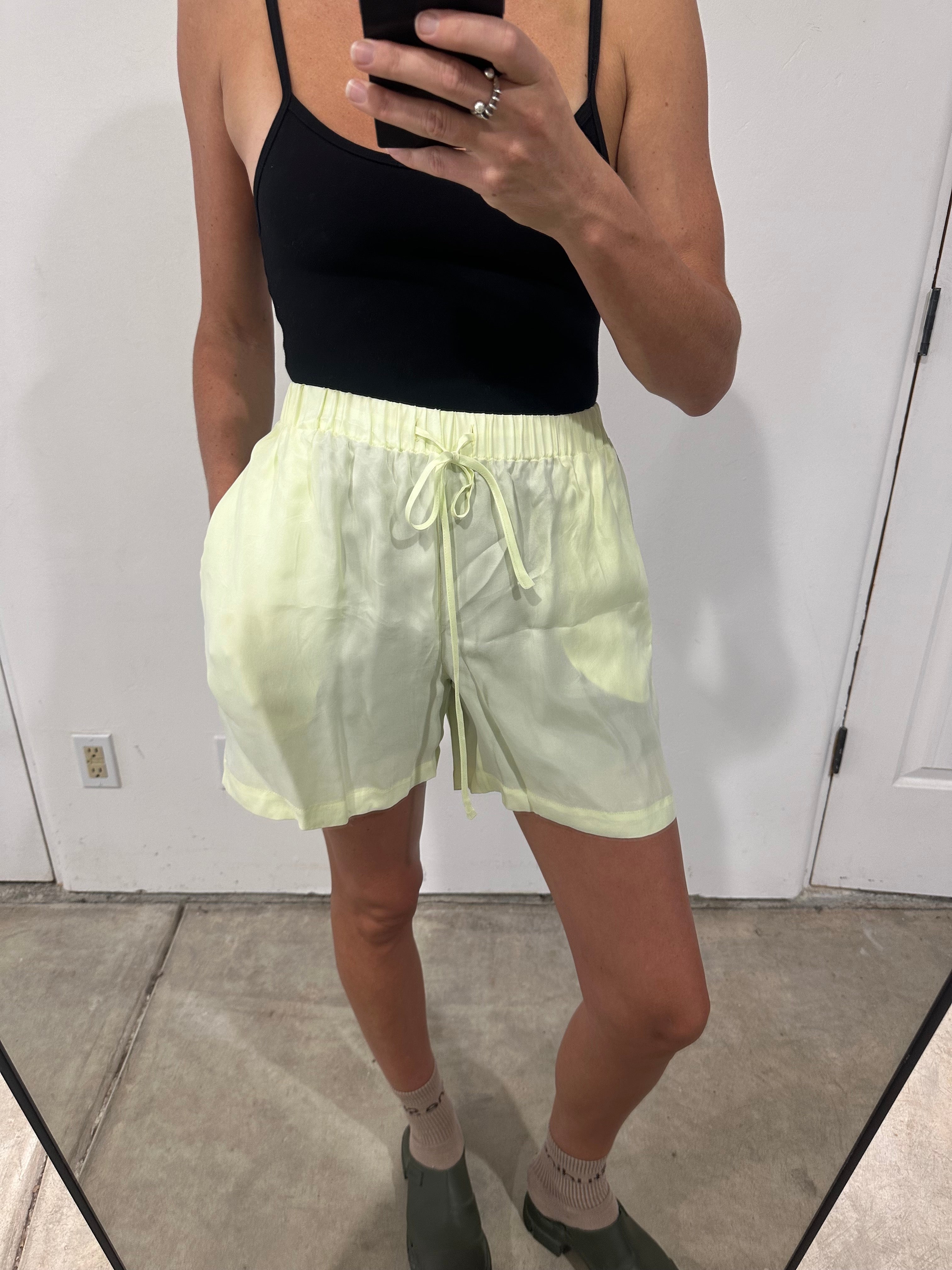 SAMPLE - DRAWSTRING SHORTS - LEMON