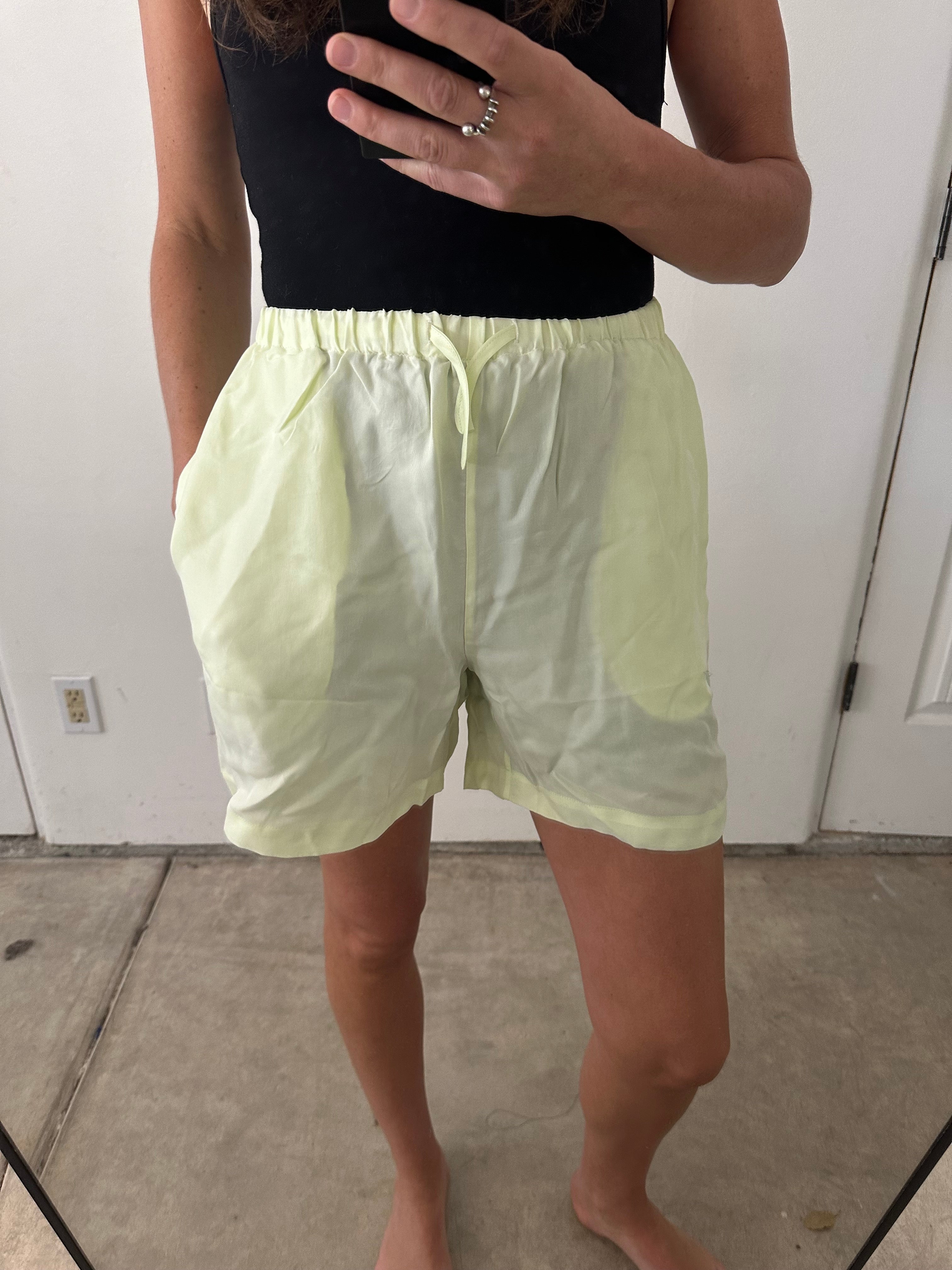 SAMPLE - DRAWSTRING SHORTS - CUPRO LEMON