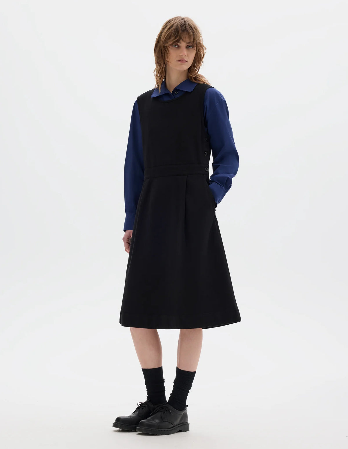 SLEEVELESS PINAFORE DRESS - BLACK