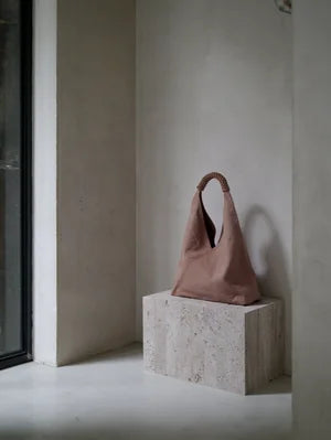 WOVEN TRIANGLE BAG 58 - PINK