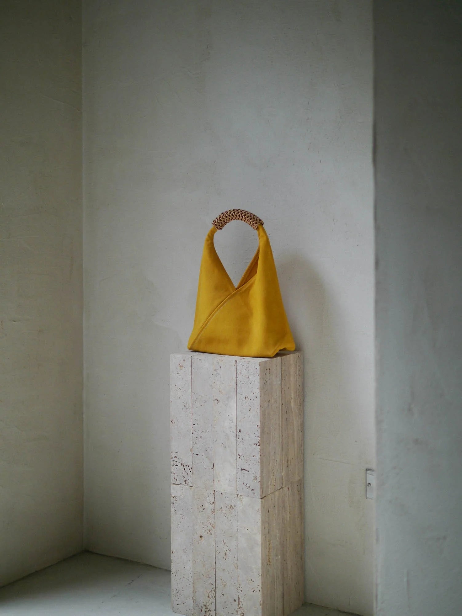 WOVEN TRIANGLE BAG 36 - YELLOW (FUKUGI)