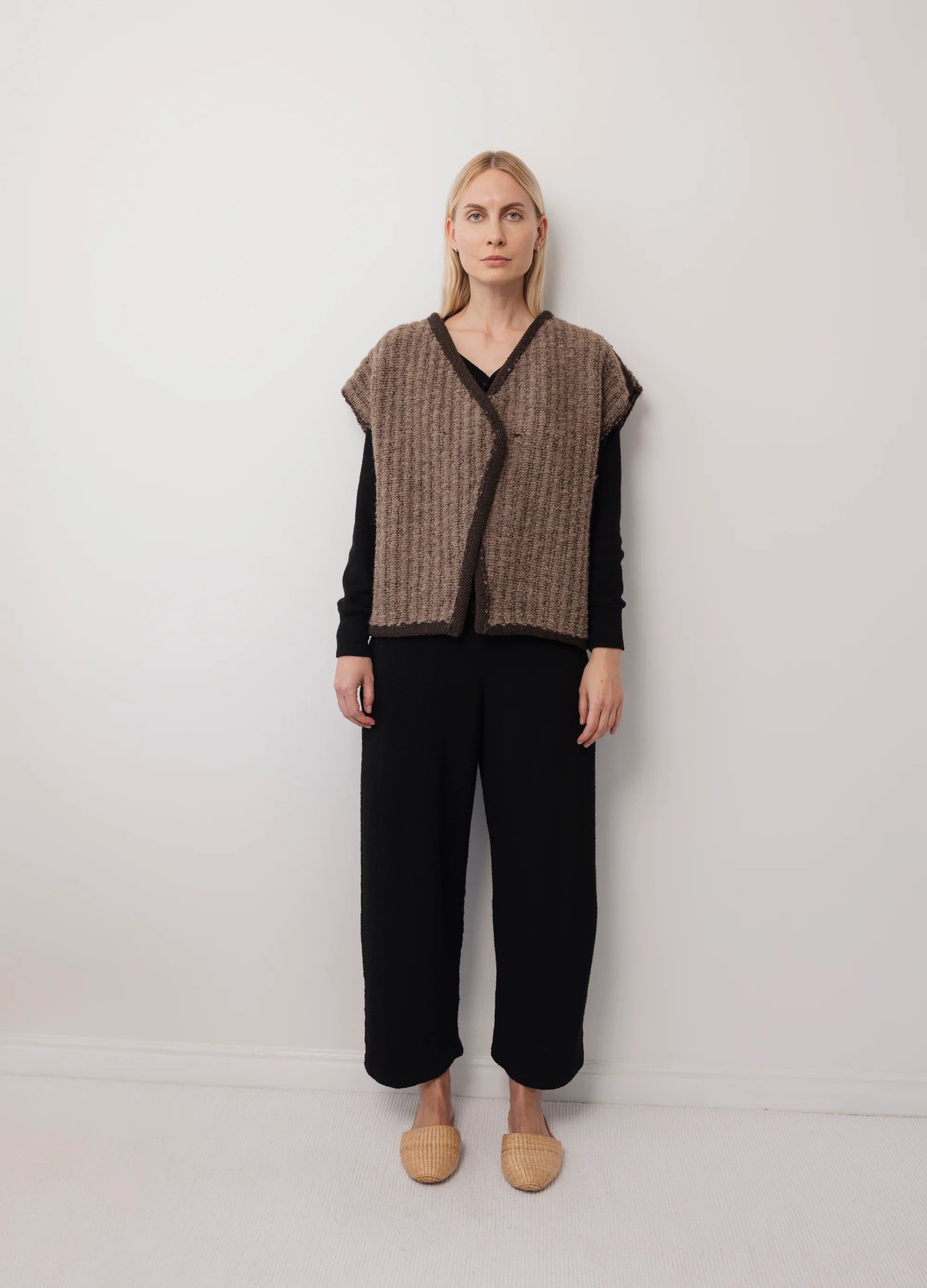 KNIT WEAVE VEST - LOAM