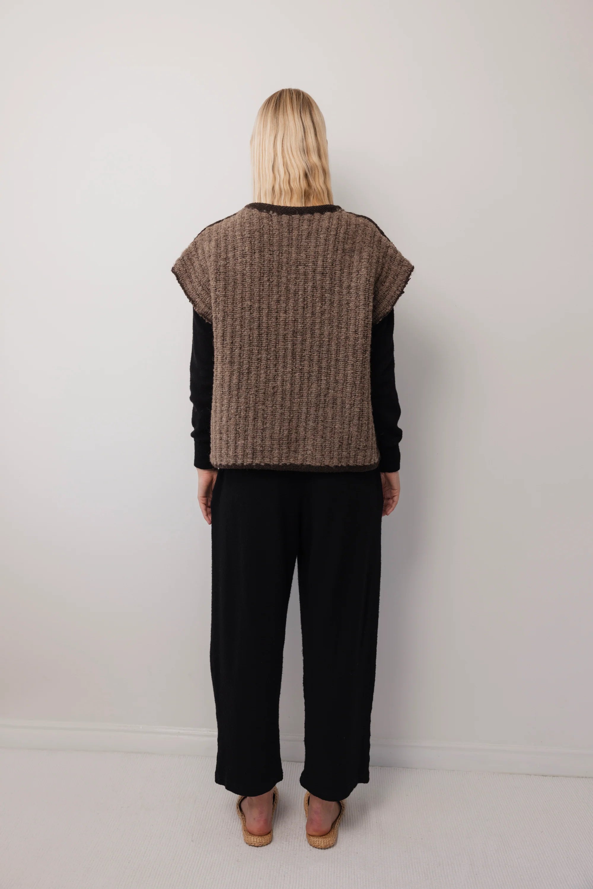 KNIT WEAVE VEST - LOAM