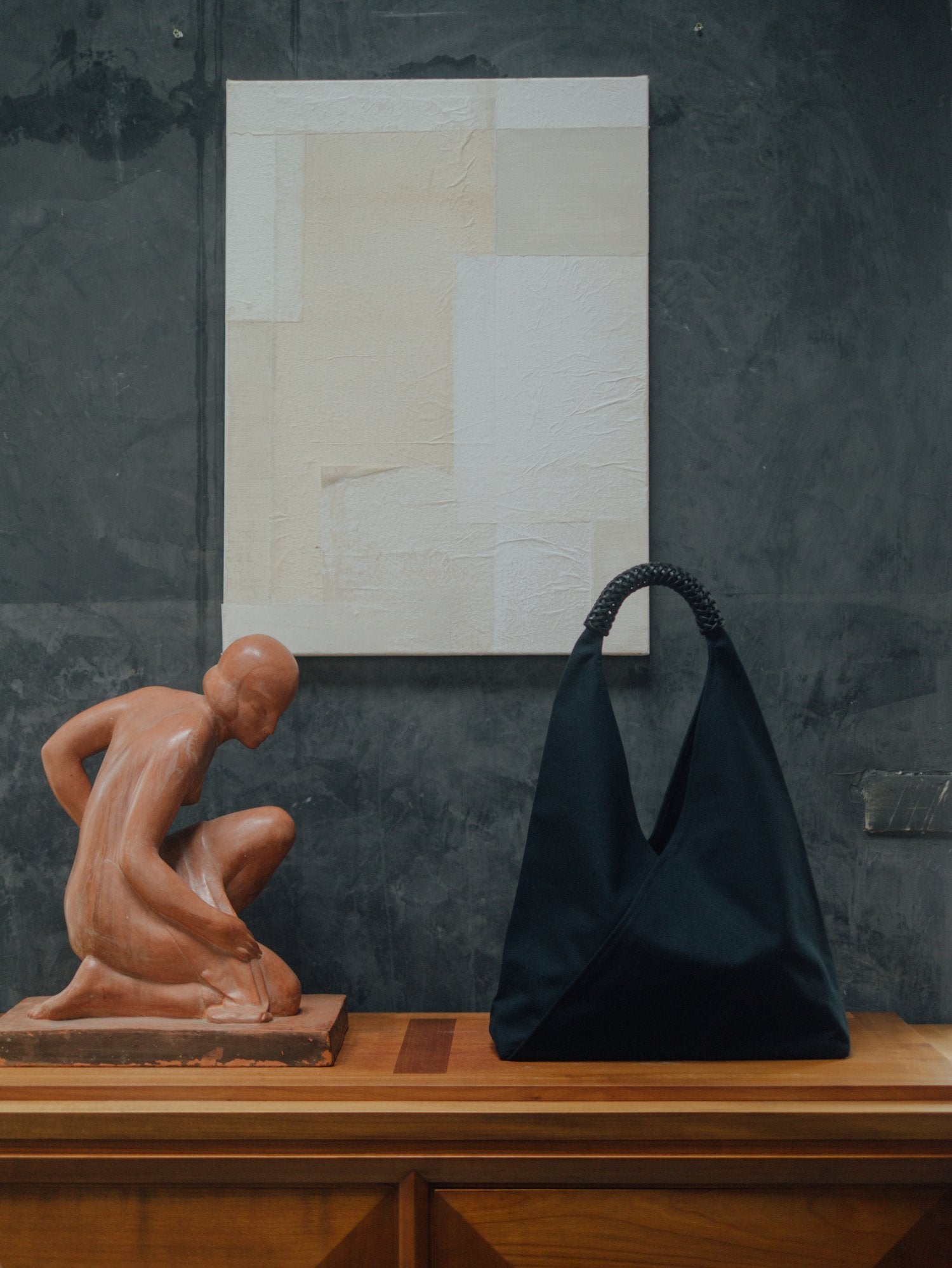 WOVEN TRIANGLE BAG 58 - ALL BLACK