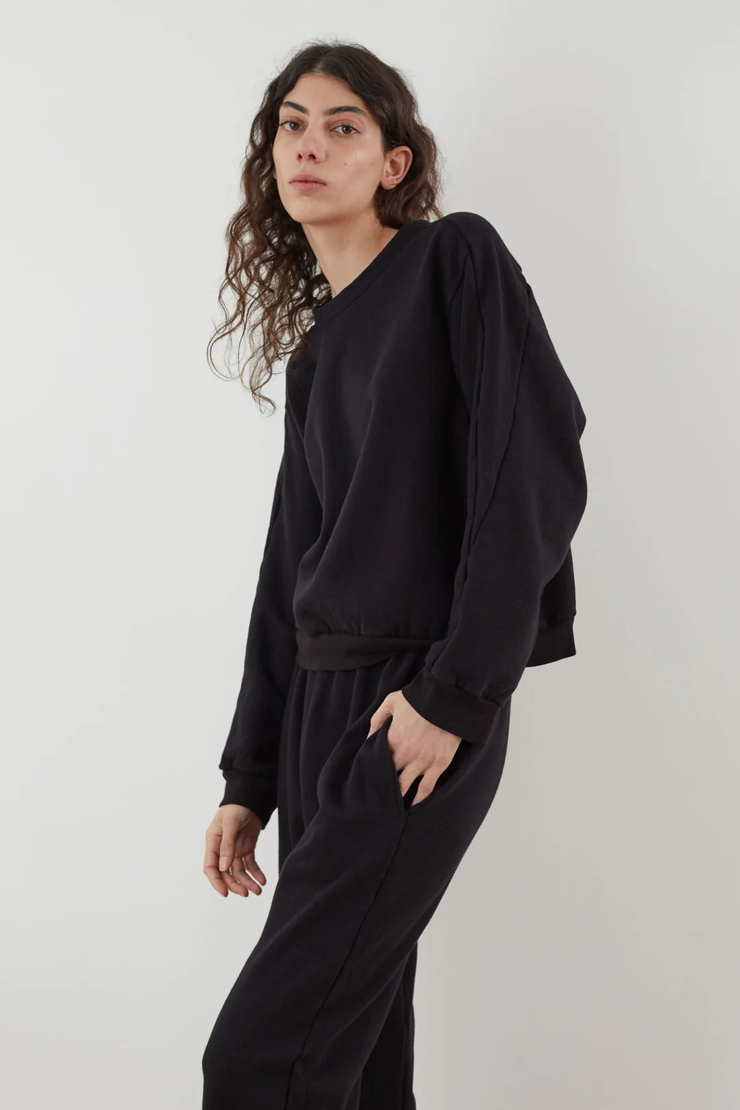 WINTER EASY SWEATSHIRT - BLACK