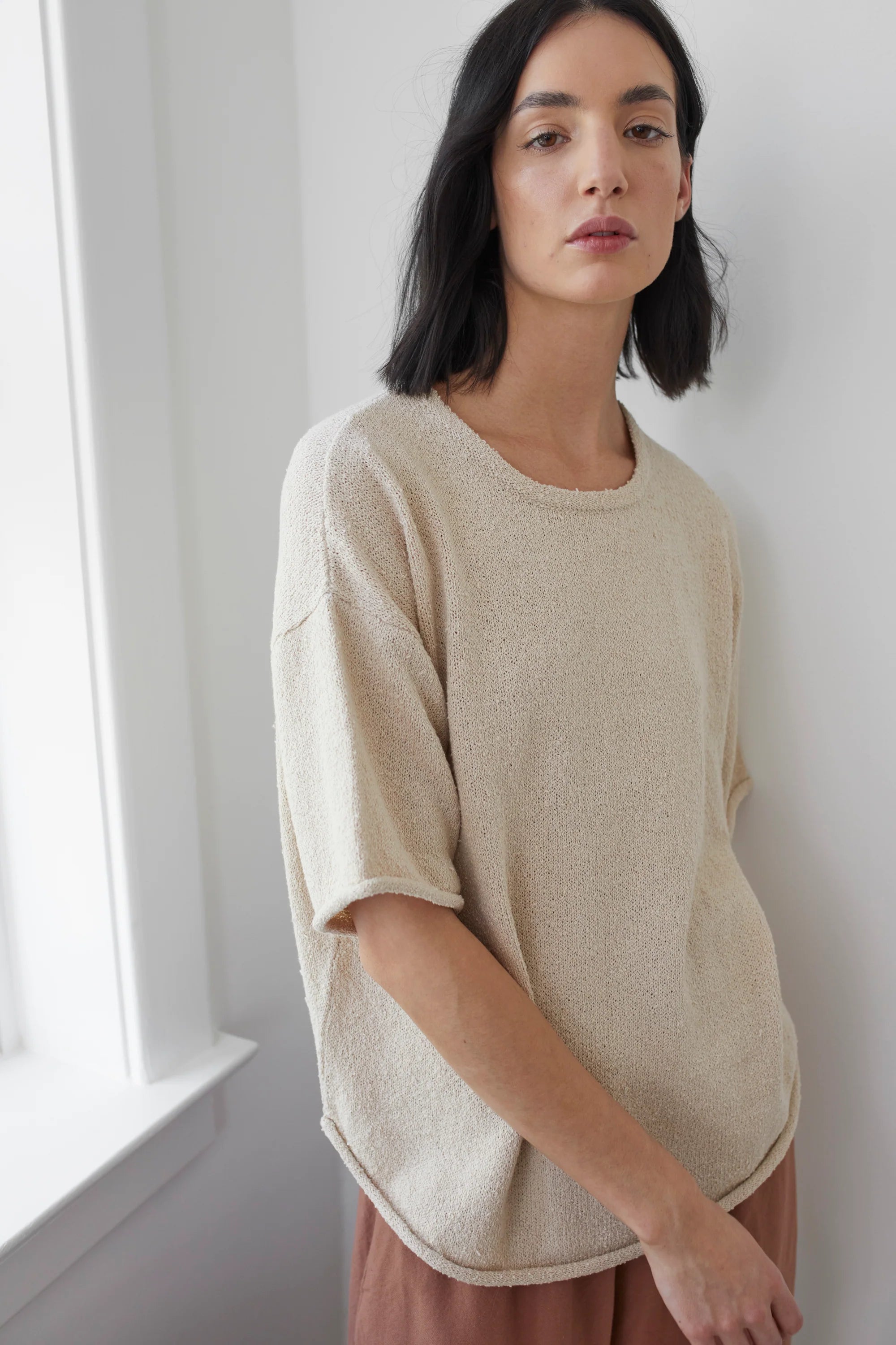 BOUCLE TEE - ALMOND