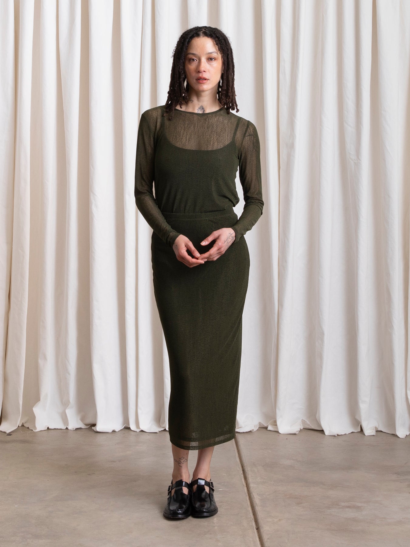 MESH PENCIL SKIRT - OLIVE