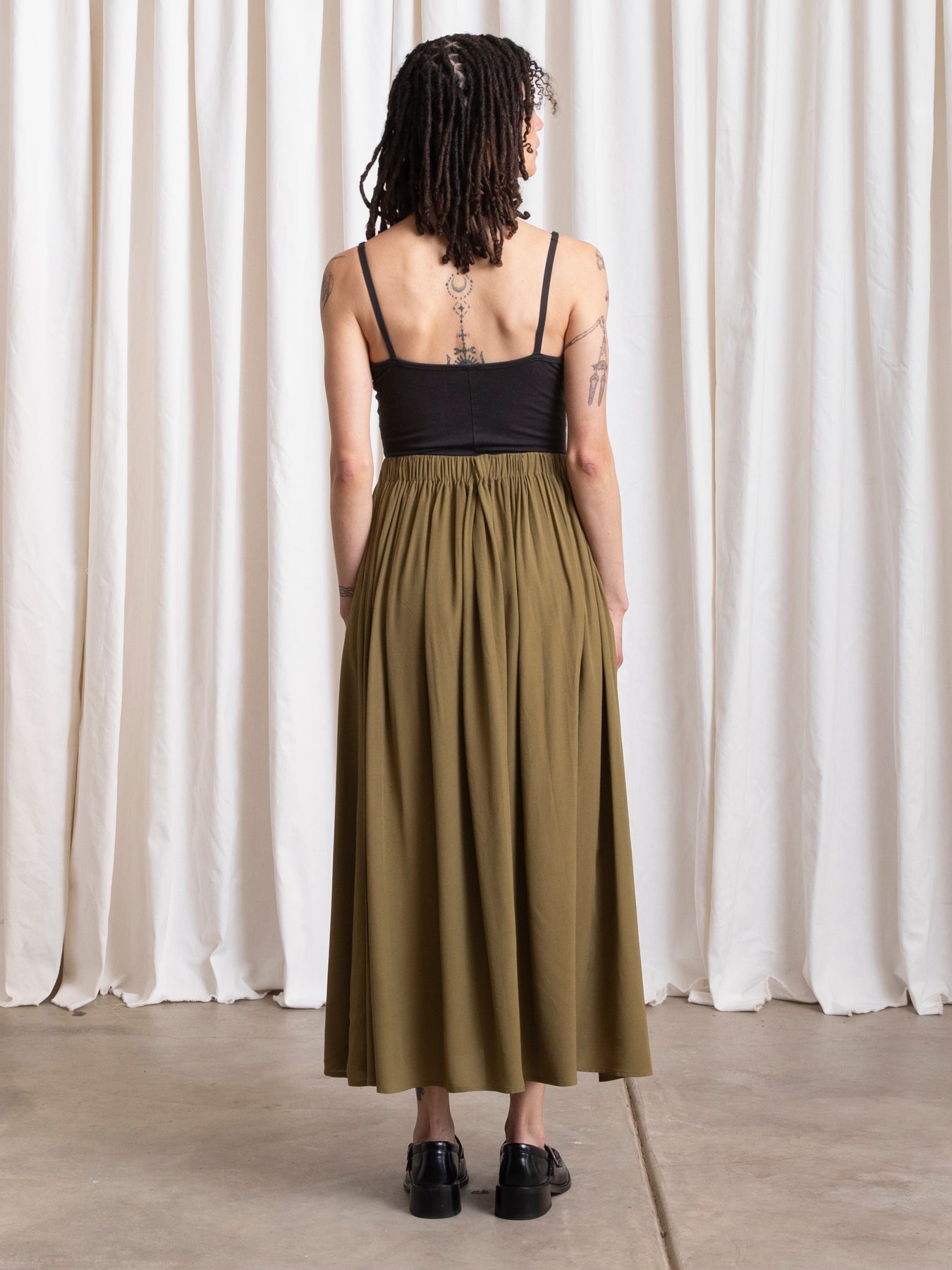 FULL SKIRT - OLIVE MATTE