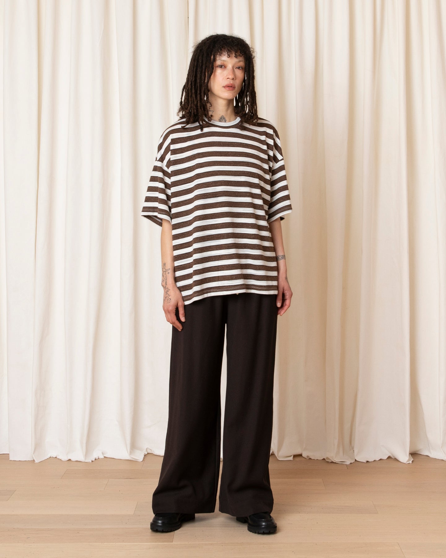 OVERSIZED T-SHIRT - BROWN/WHITE STRIPE