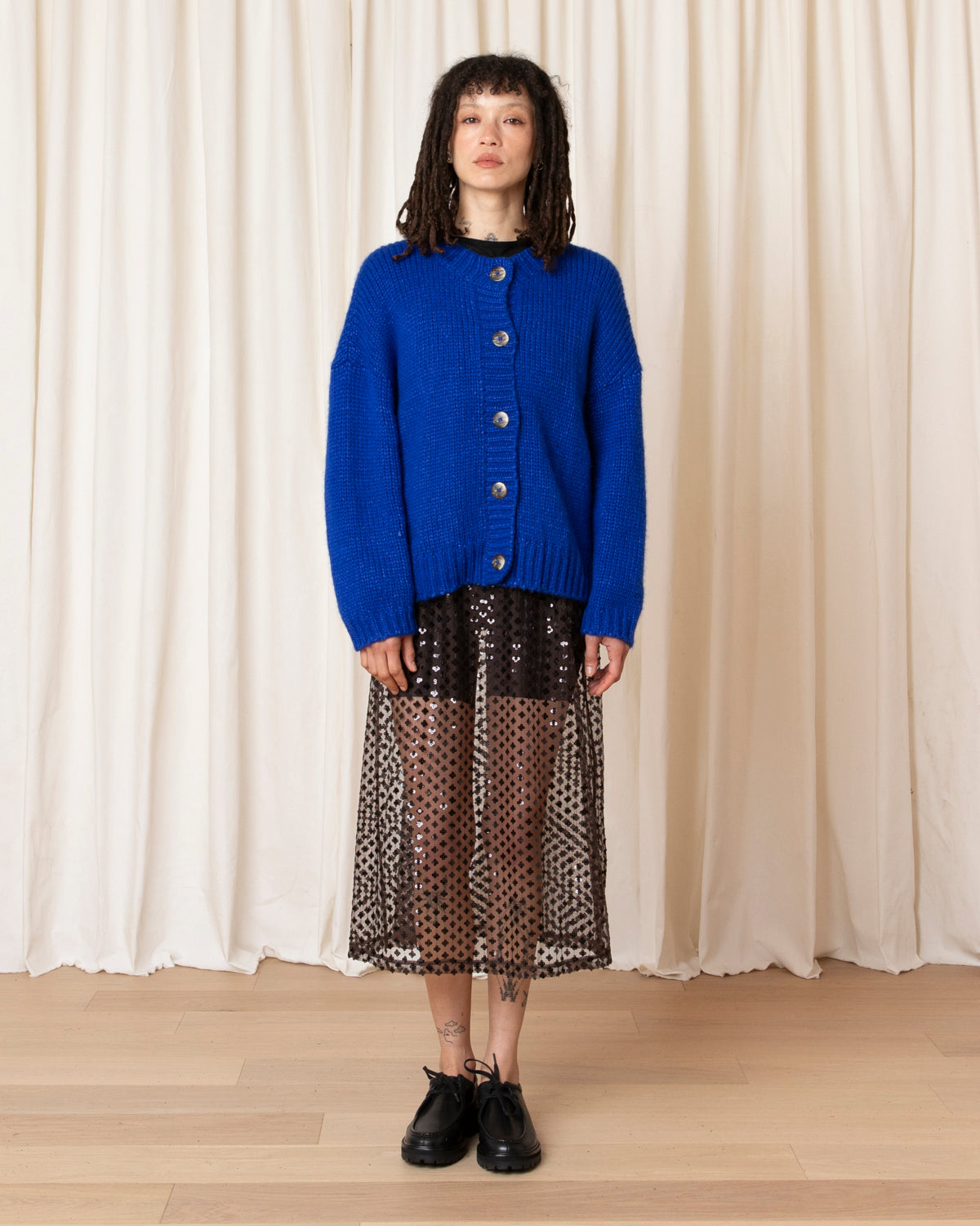 MERINO CREW-NECK CARDIGAN - COBALT