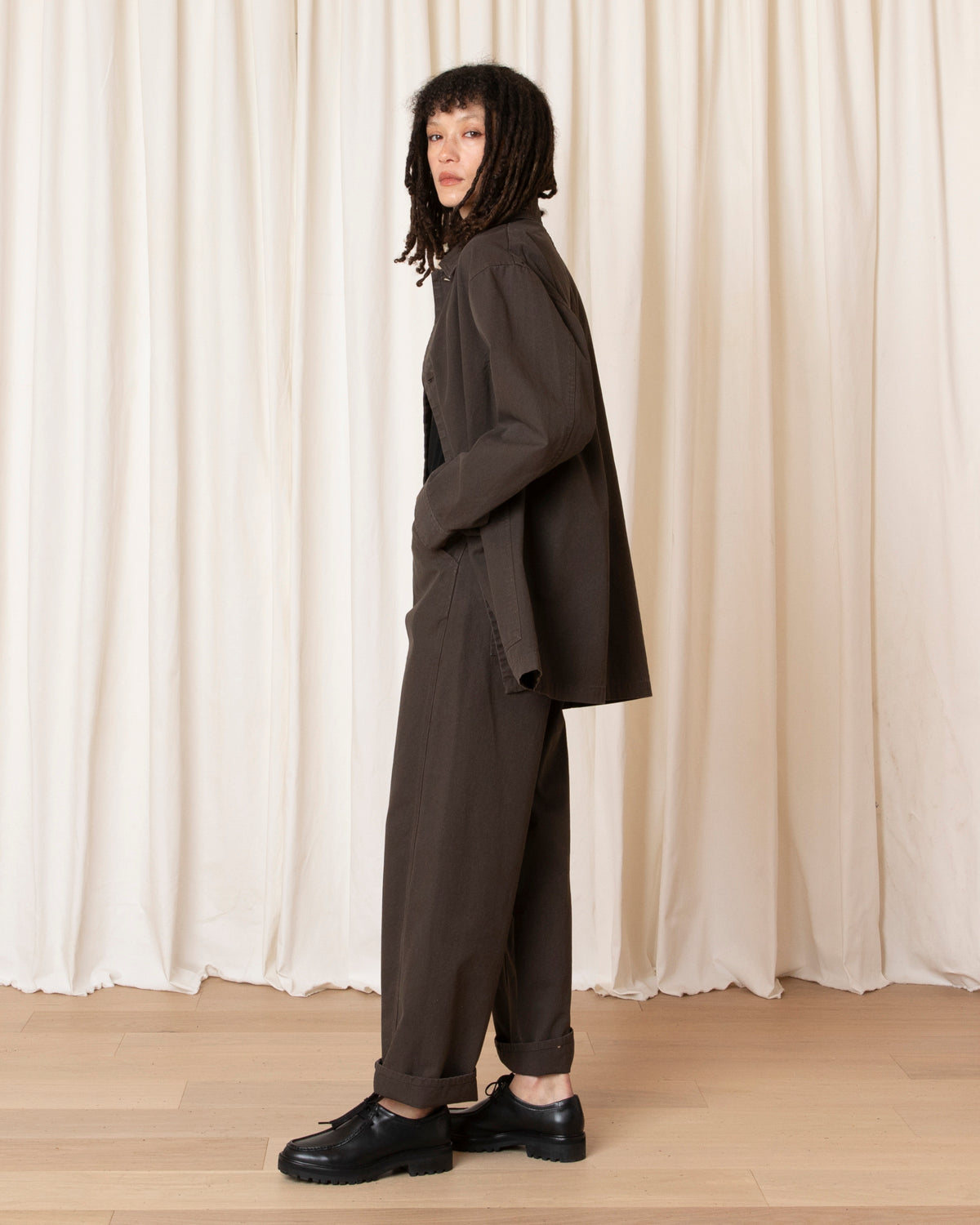 FITTED BARREL PANT - BROWN