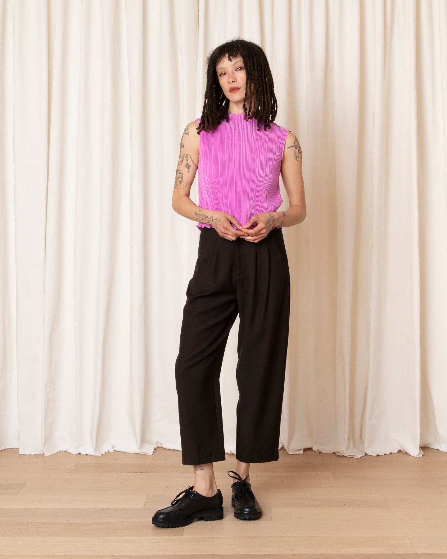 HIGH NECK PLEATED TANK - PINK