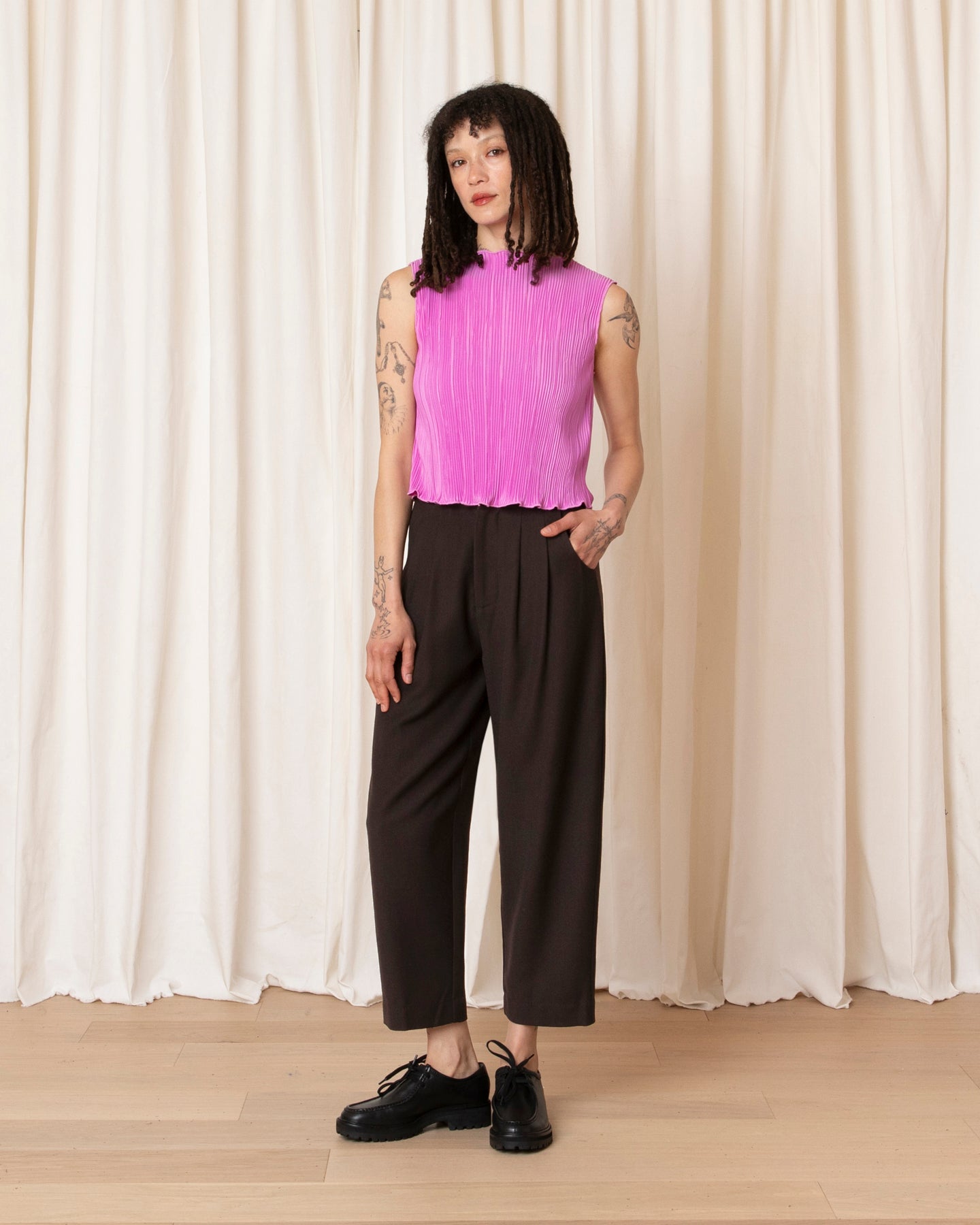 HIGH NECK PLEATED TANK - PINK