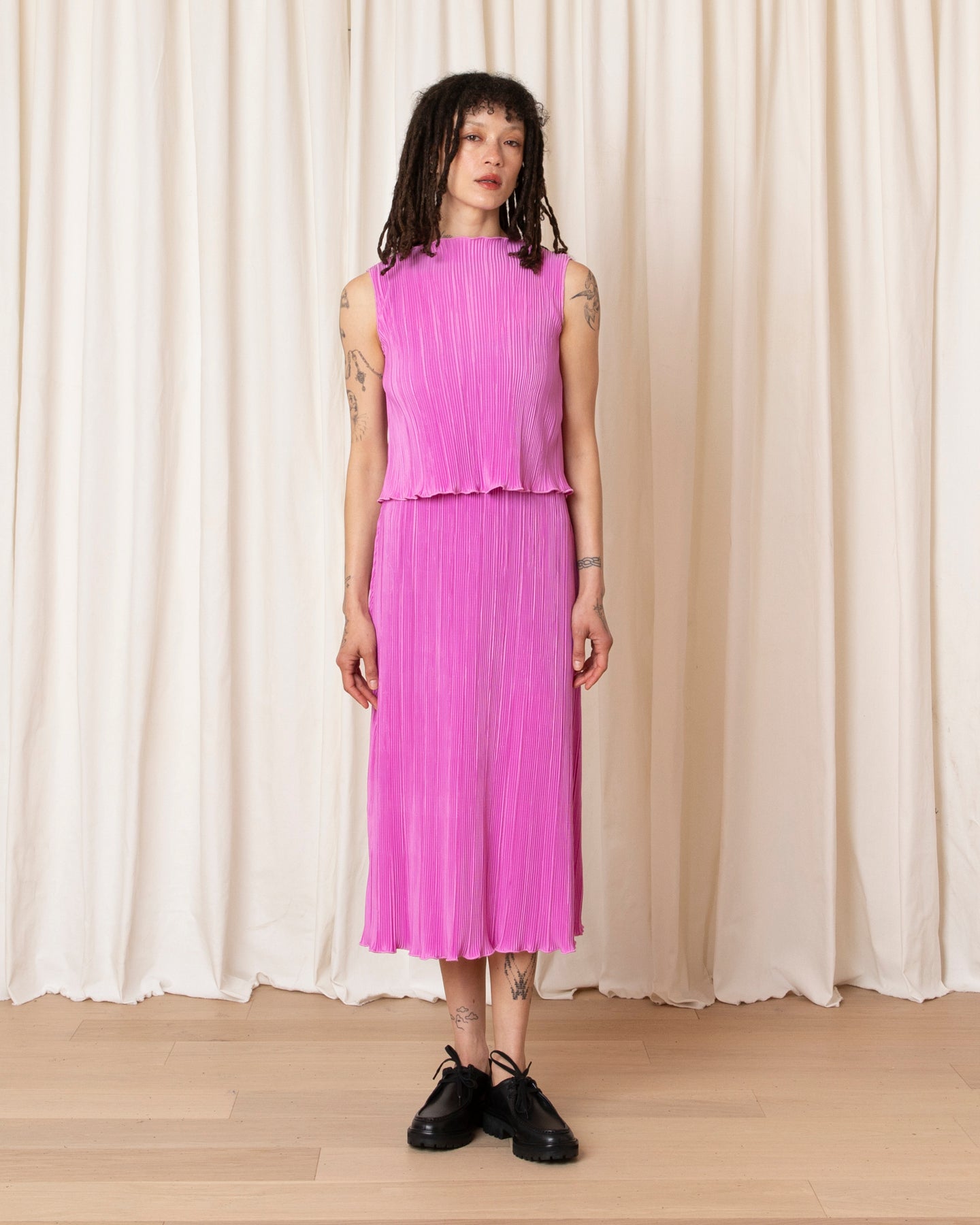 HIGH NECK PLEATED TANK - PINK