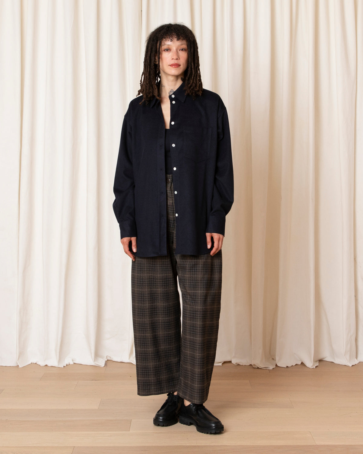 BUTTON DOWN OVERSIZED SHIRT - NAVY