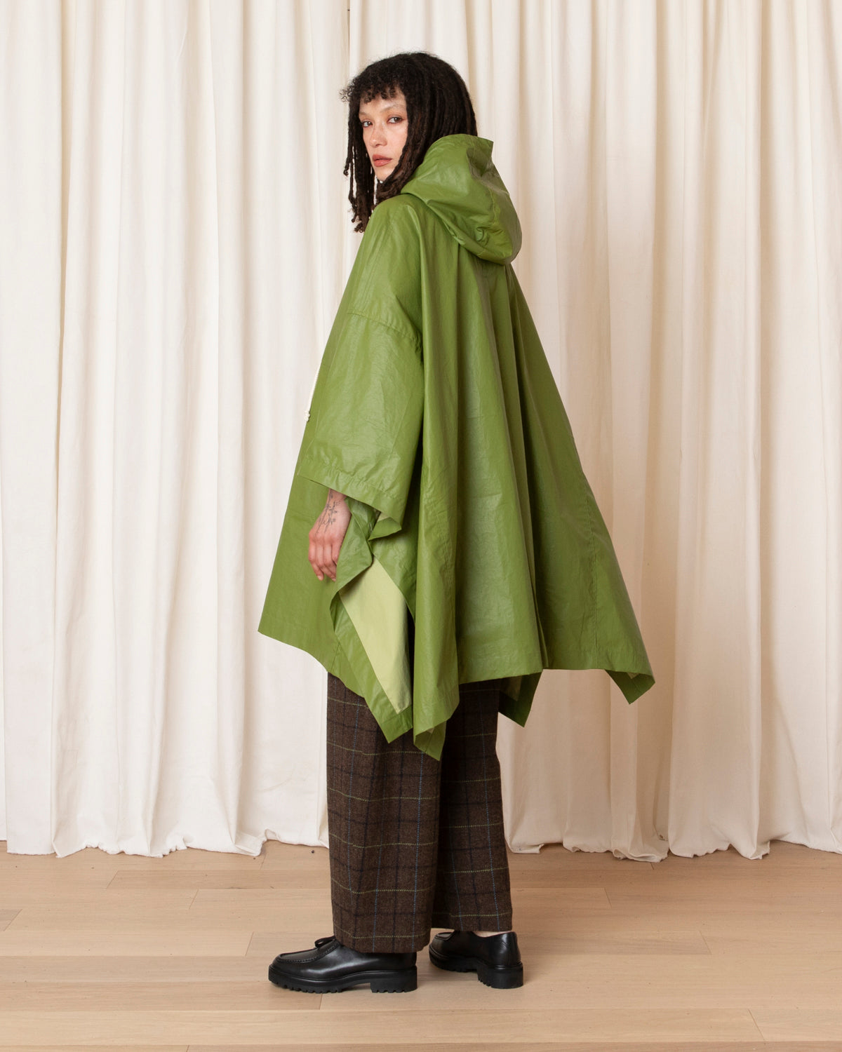 PONCHO - GRASS GREEN